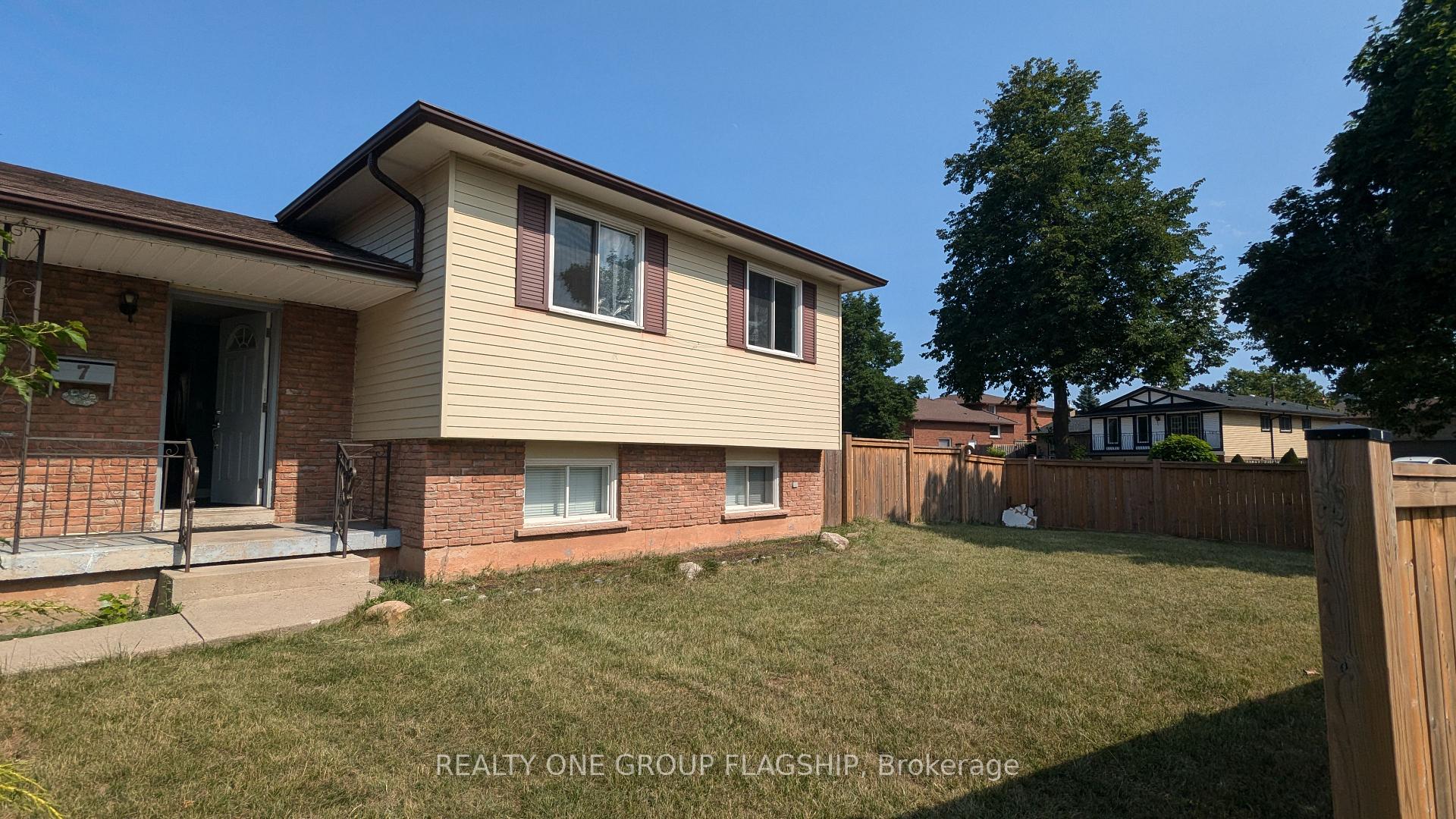 Upper - 7 Greening Avenue Hamilton Ontario Canada Rent residential Hazem Zienelabdeen Realty ONE Group Flagship
