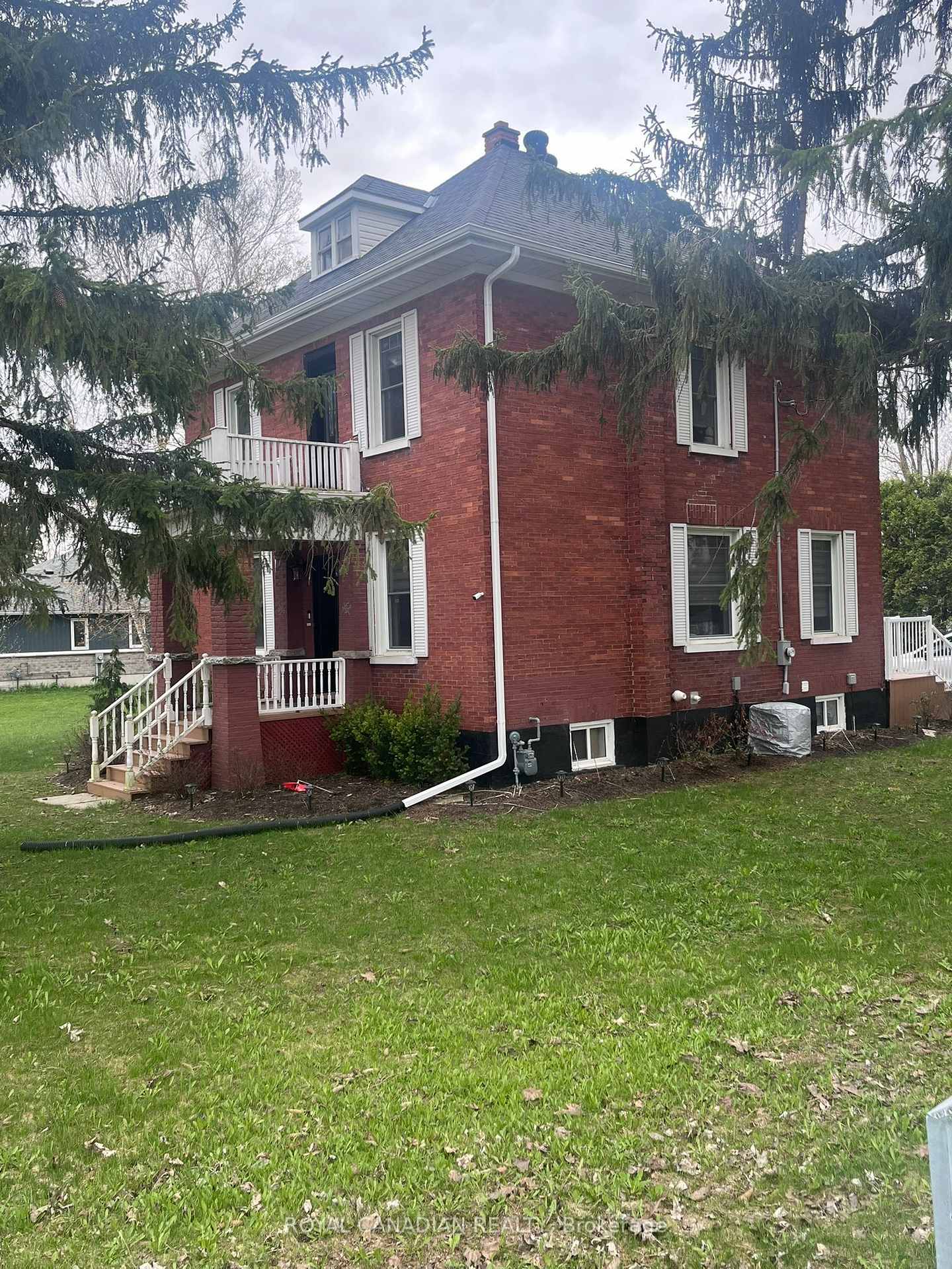 131 Elora Street N Minto Ontario Canada Sale residential Rajender (Raj) Bhogal ROYAL CANADIAN REALTY, BROKERAGE*