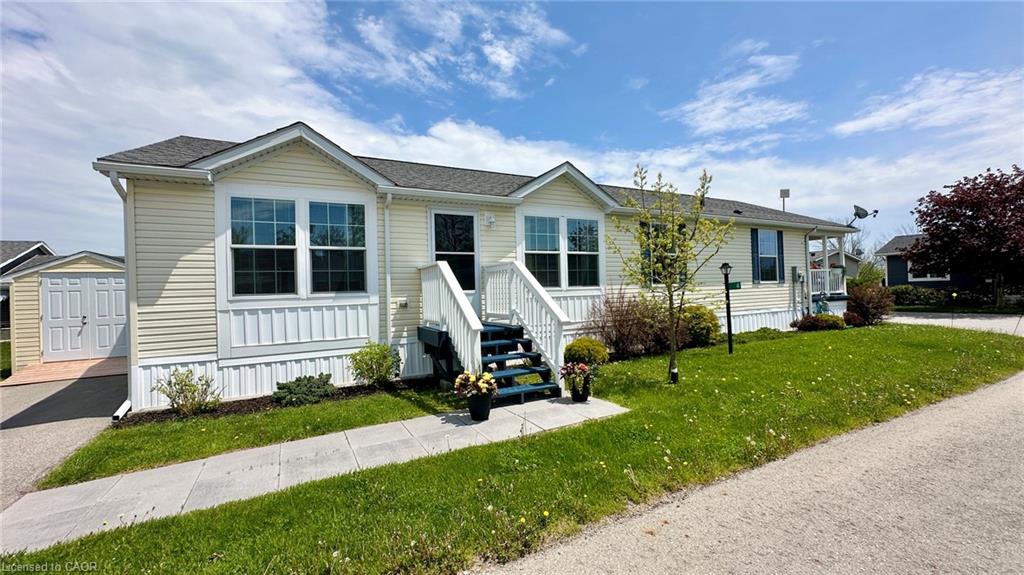4 Cricklewood Crescent Selkirk Ontario Canada Sale residential Trevor Barr Royal LePage Trius Realty Brokerage*