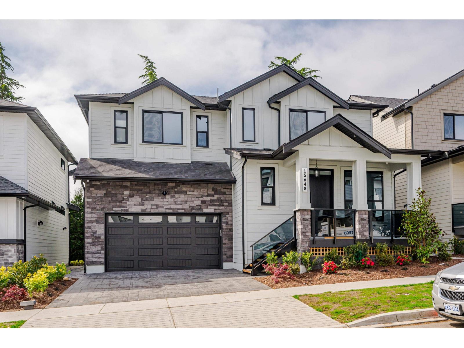 15648 23A AVENUE Surrey British Columbia Canada Sale residential Minh Ta Saba Realty Ltd