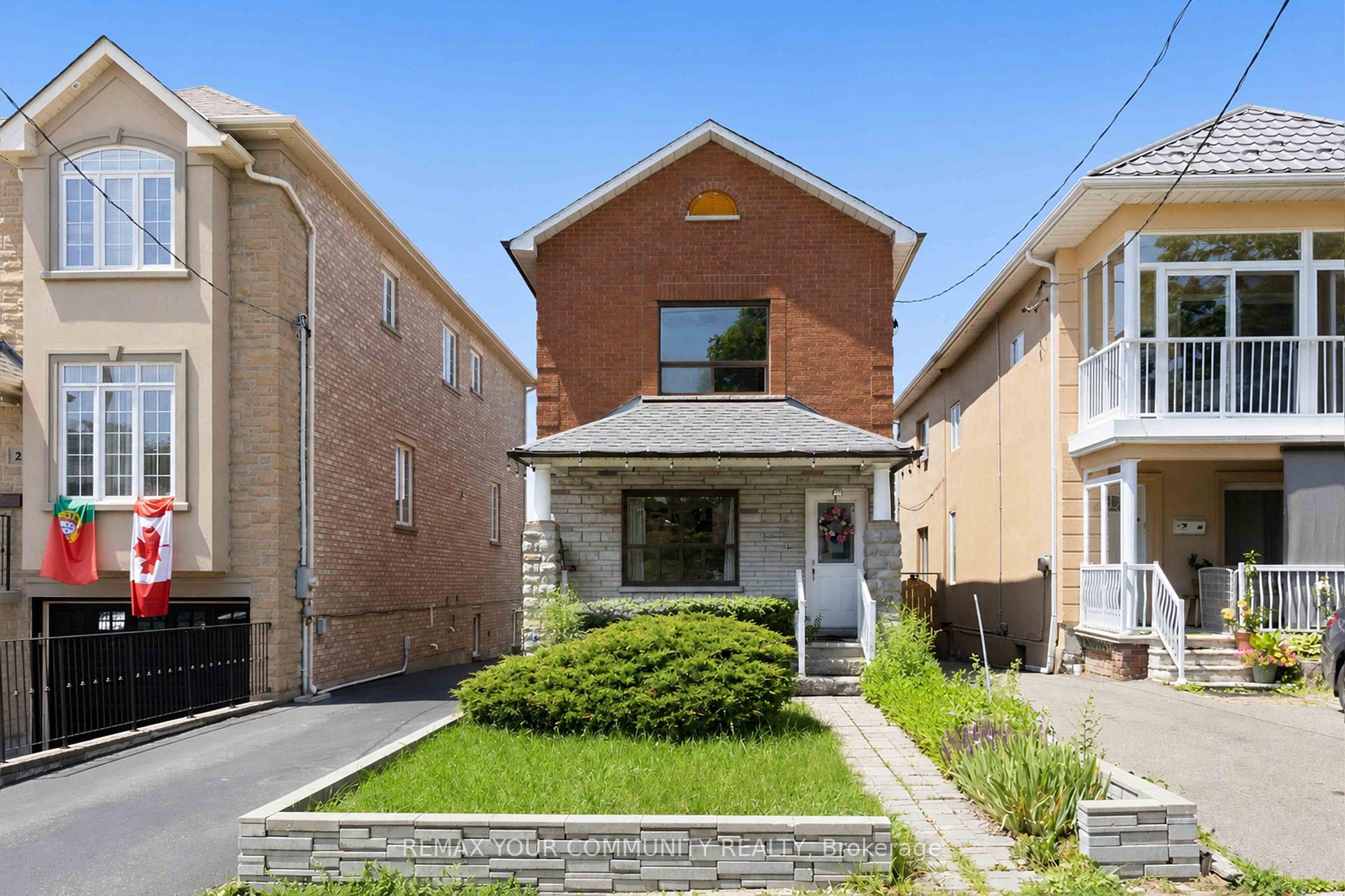 32 Kirknewton Road Toronto Ontario Canada Sale residential ZARTOSHT VAHABI Re/Max Your Community Realty, Brokerage*