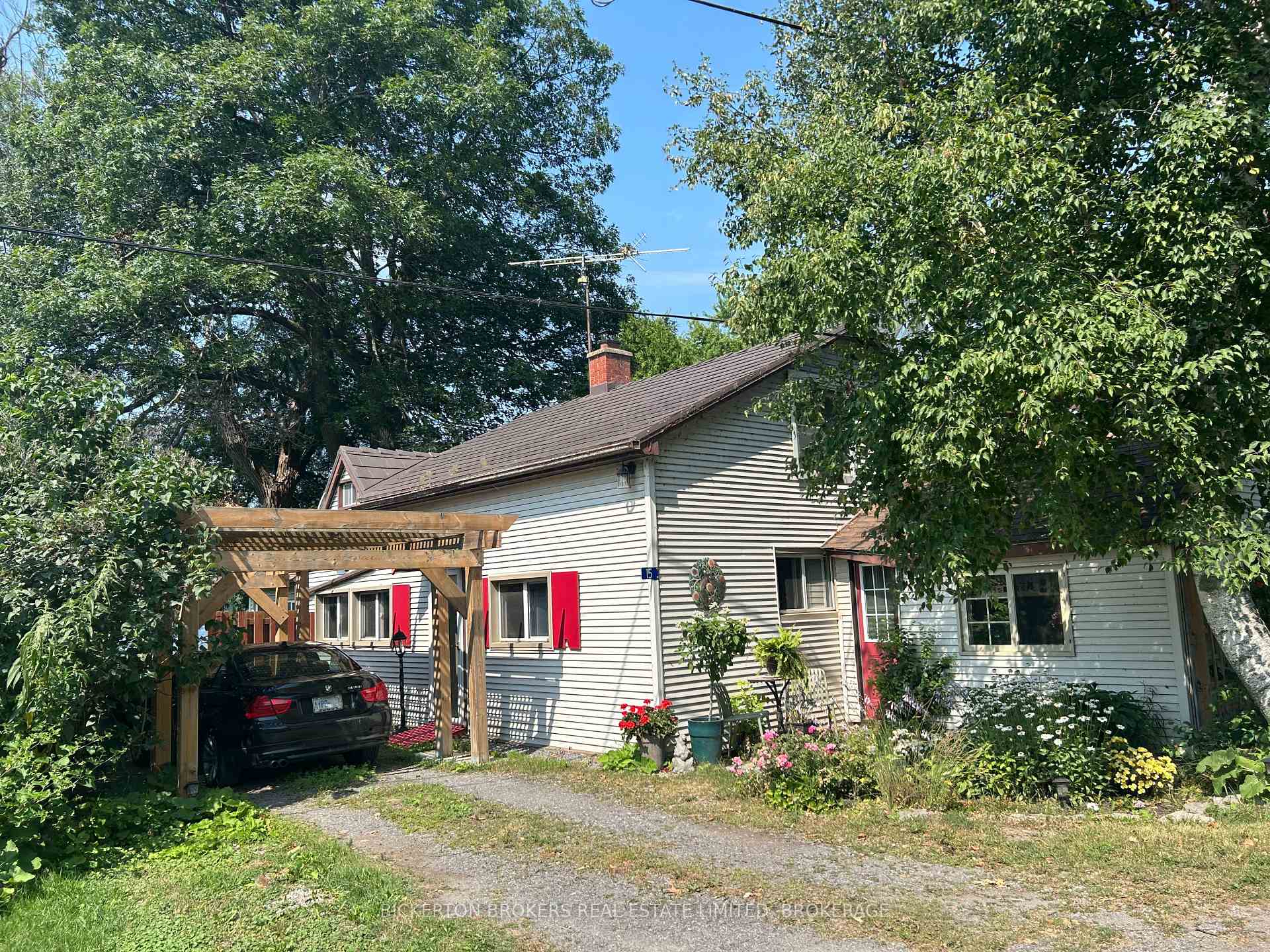 15 Sturtivans Lane Front Of Leeds & Seeleys Bay Ontario Canada Sale residential   Bickerton Brokers Limited, Brokerage *