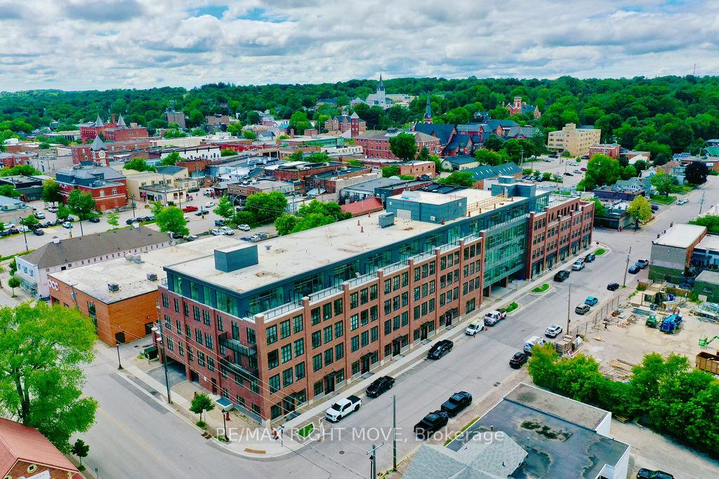 403L - 21 Matchedash Street S Orillia Ontario Canada Sale residential Becky Spencer Keller Williams Experience Realty, Brokerage*