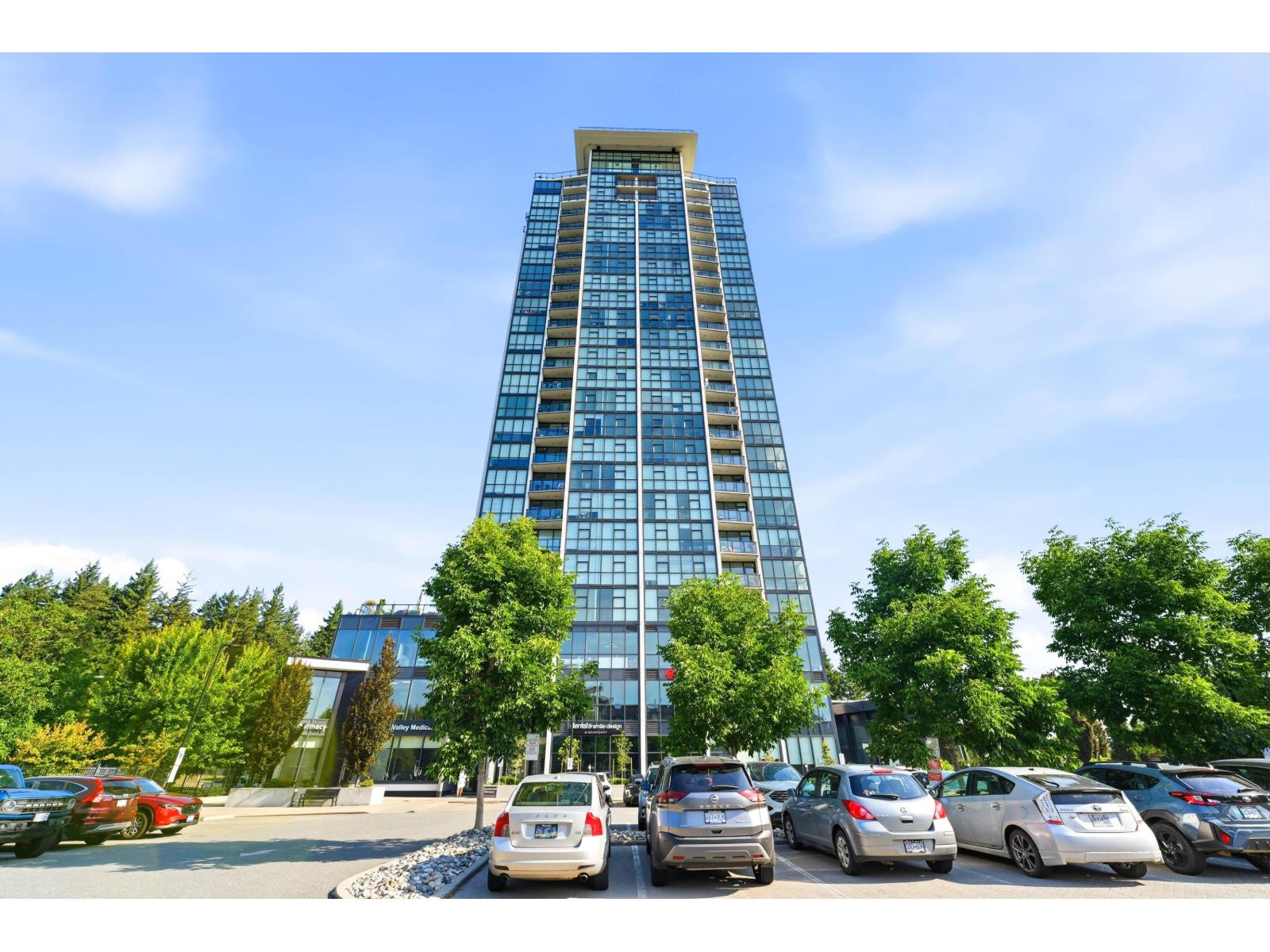 1902 2180 GLADWIN ROAD Abbotsford British Columbia Canada Sale residential Peter Skrzyniarz HOMELIFE ADVANTAGE REALTY LTD,