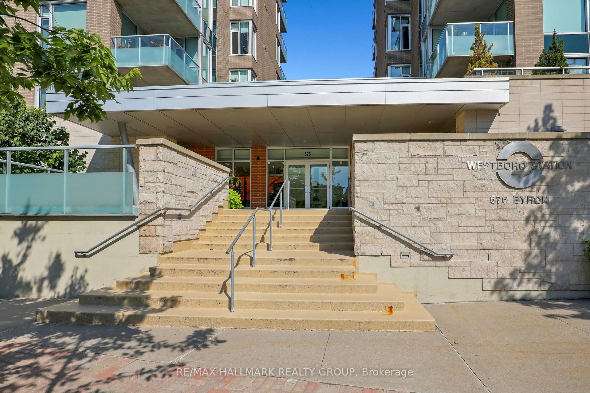 411 - 575 Byron Avenue Ottawa Ontario Canada Sale residential   Royal LePage Performance Realty, Brokerage *