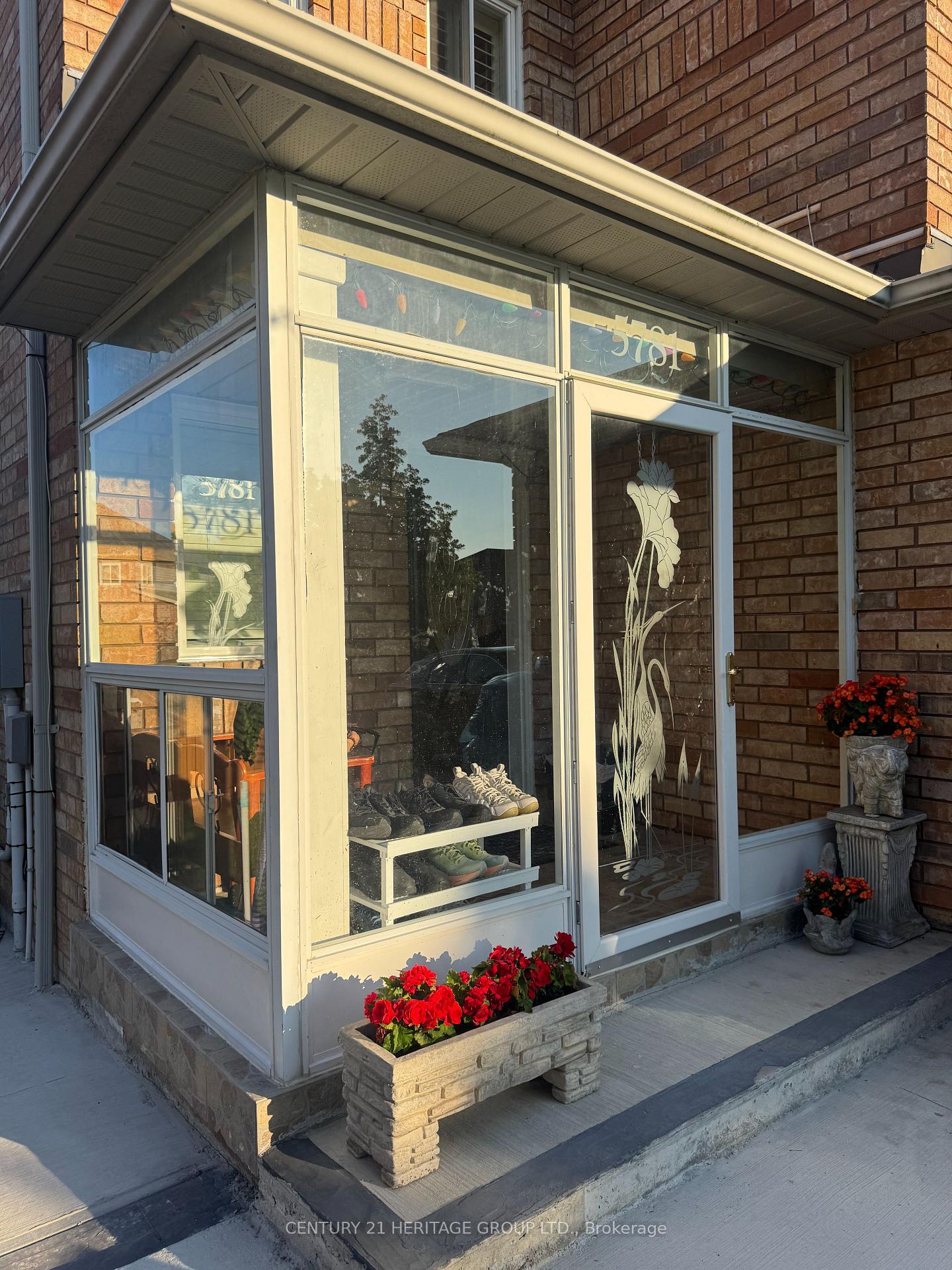 5781 Sidmouth Street Mississauga Ontario Canada Sale residential Sheila Barr ROYAL LEPAGE TERREQUITY REALTY, Brokerage*