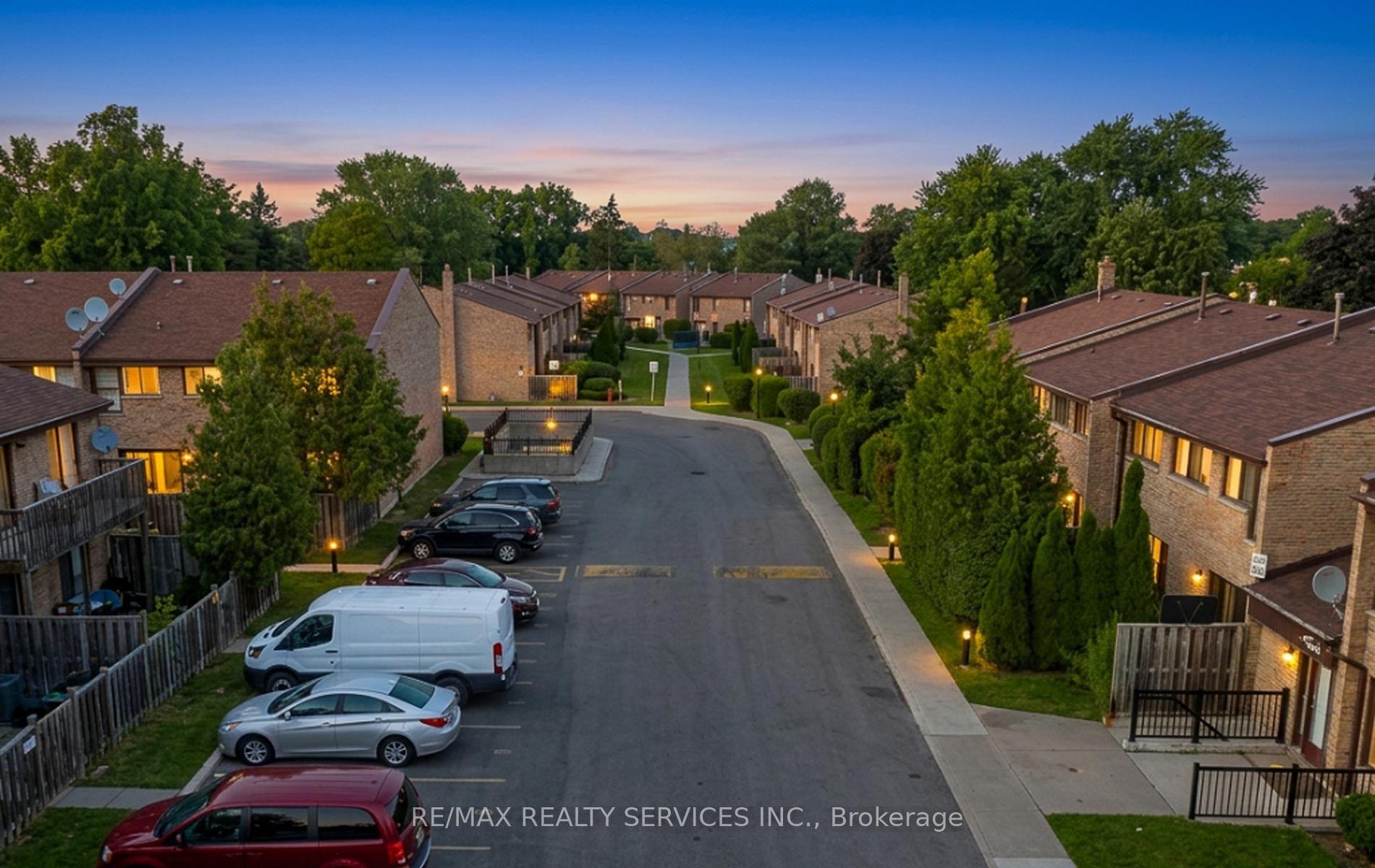 50 - 2605 Woodchester Drive Mississauga Ontario Canada Sale residential OWAIS GHANI Royal Lepage Certified Realty, Brokerage*