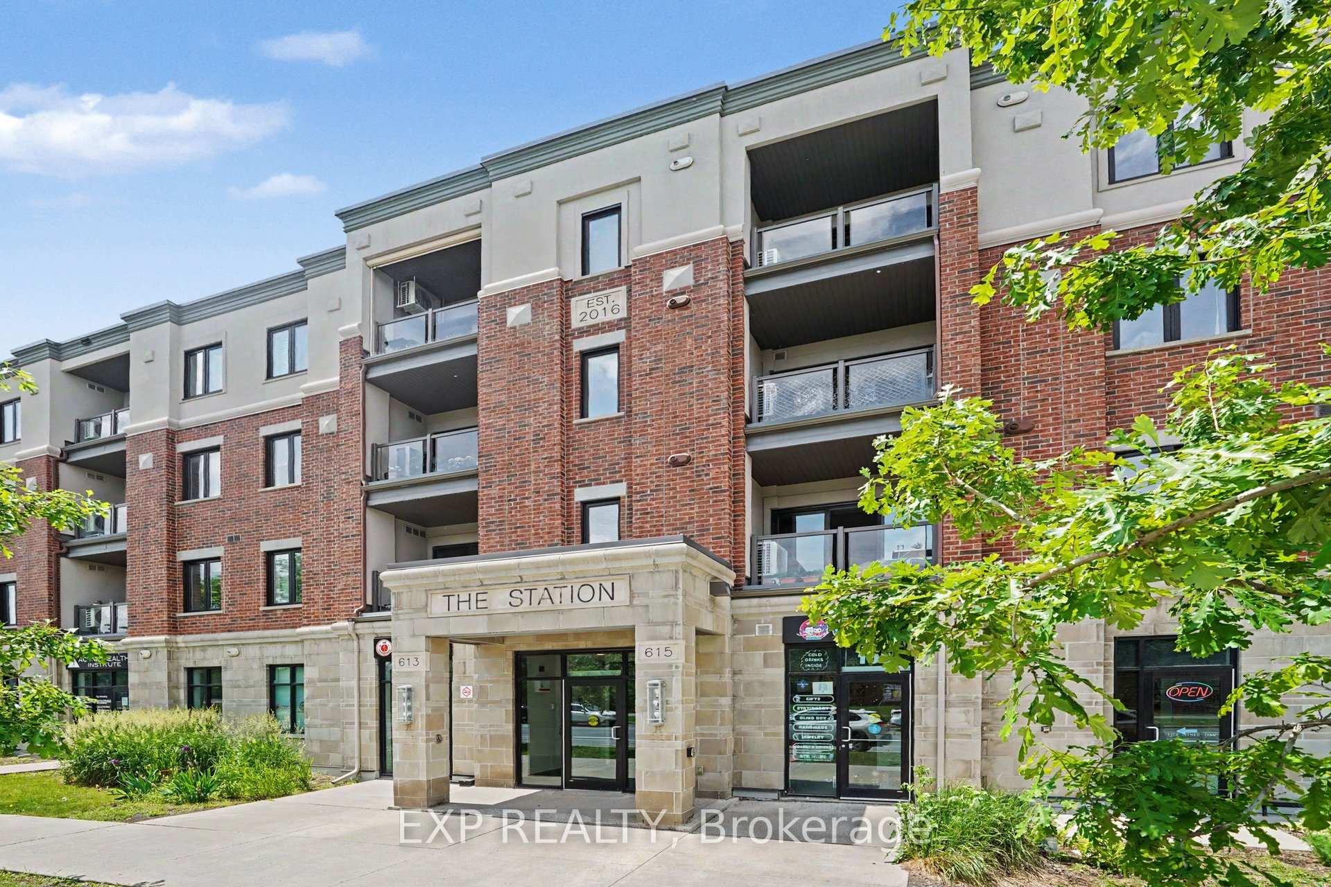 405 - 615 Longfields Drive Ottawa Ontario Canada Sale residential Edmundo Roa eXp Realty Inc.