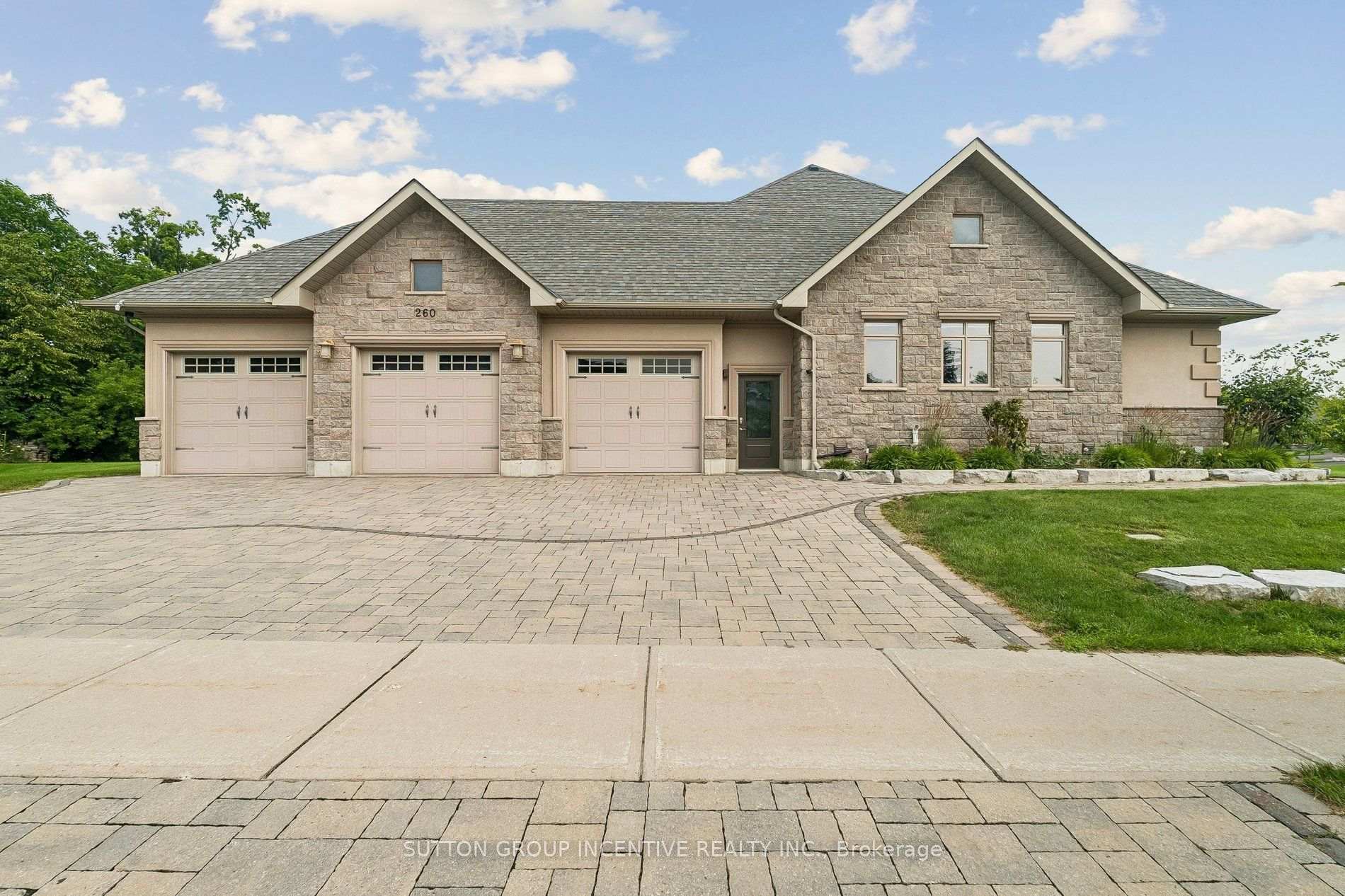 260 Sunnybrae Avenue Innisfil Ontario Canada Sale residential   Sutton Group Incentive Realty Inc.,Brokerage*