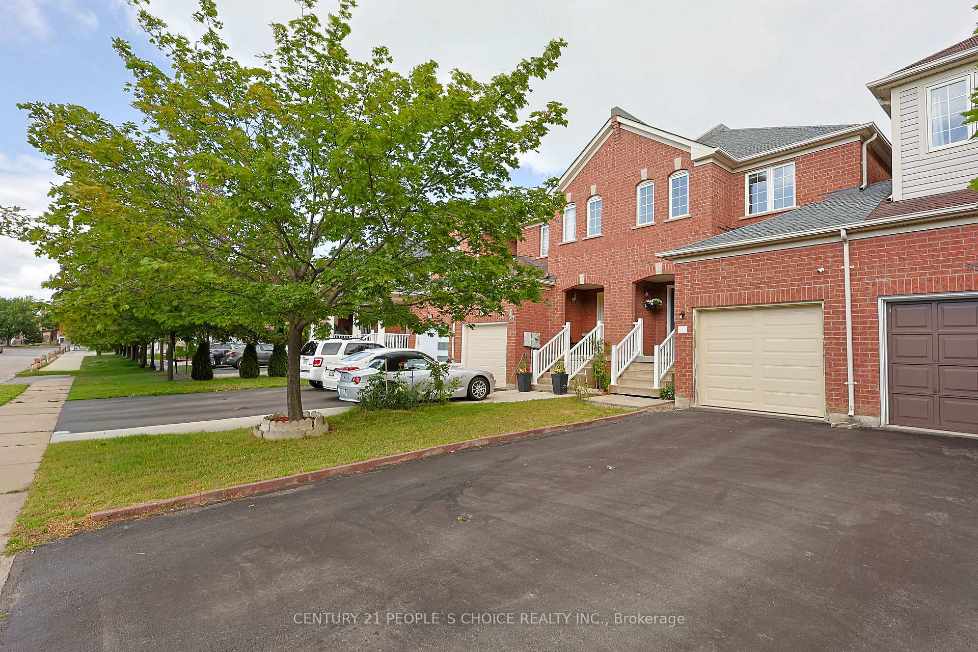 97 Zia Dodda Crescent Brampton Ontario Canada Sale residential Bobby Dhaliwal Century 21 Peoples Choice Realty Inc., Brokerage *