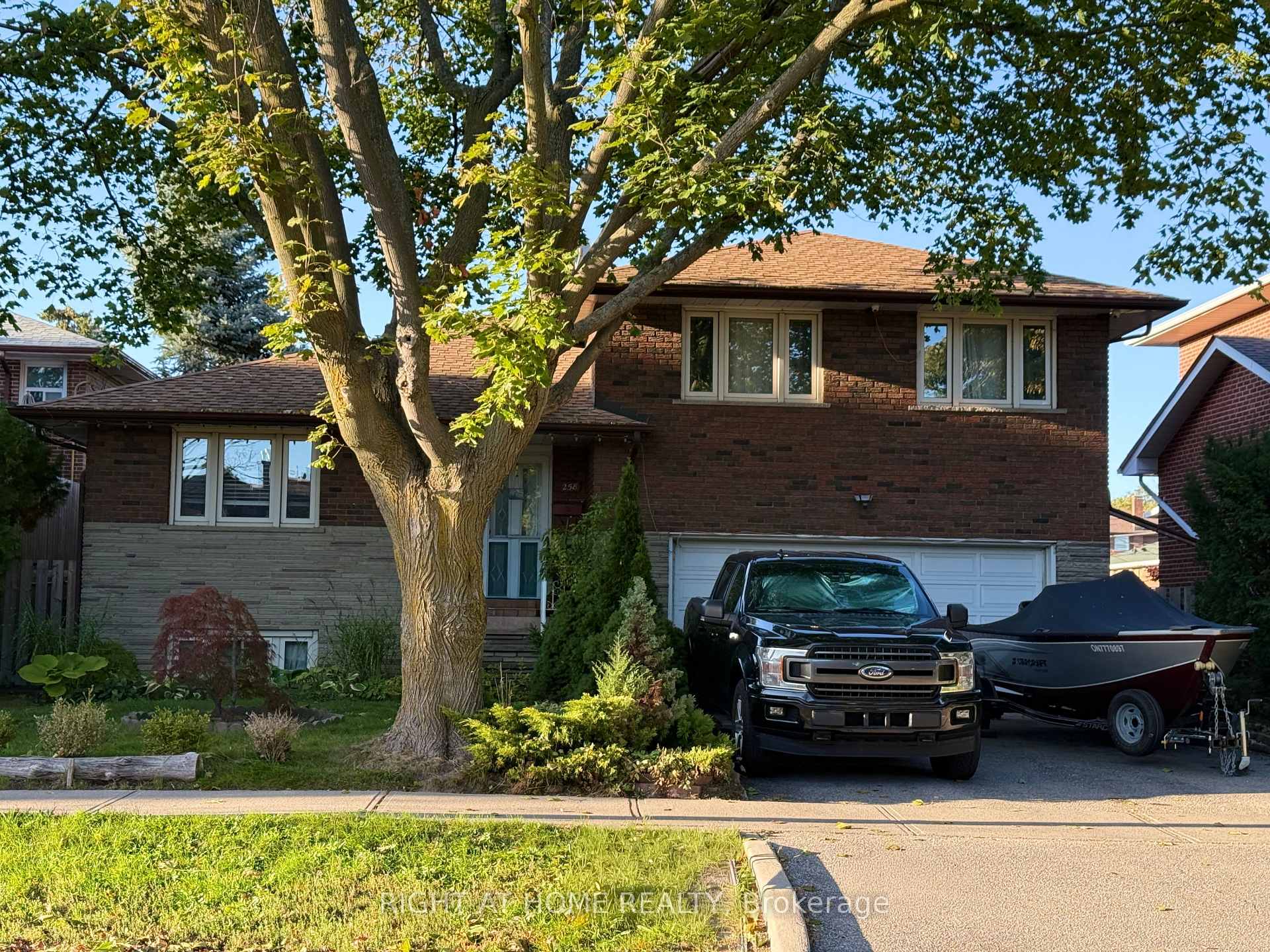 258 La Rose Avenue Toronto Ontario Canada Sale residential Paul Mazzei VestCore Realty Corp., Brokerage