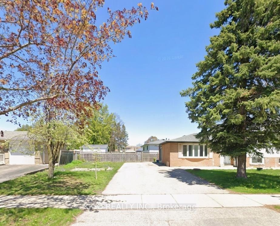 Upper - 4 Markwood Drive Kitchener Ontario Canada Rent residential SHERI GAERTNER RE/MAX REAL ESTATE CENTRE INC., BROKERAGE