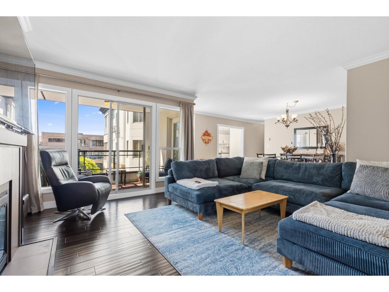 201 15169 BUENA VISTA AVENUE White Rock British Columbia Canada Sale residential Rimpy Bal HomeLife Benchmark Realty Corp.