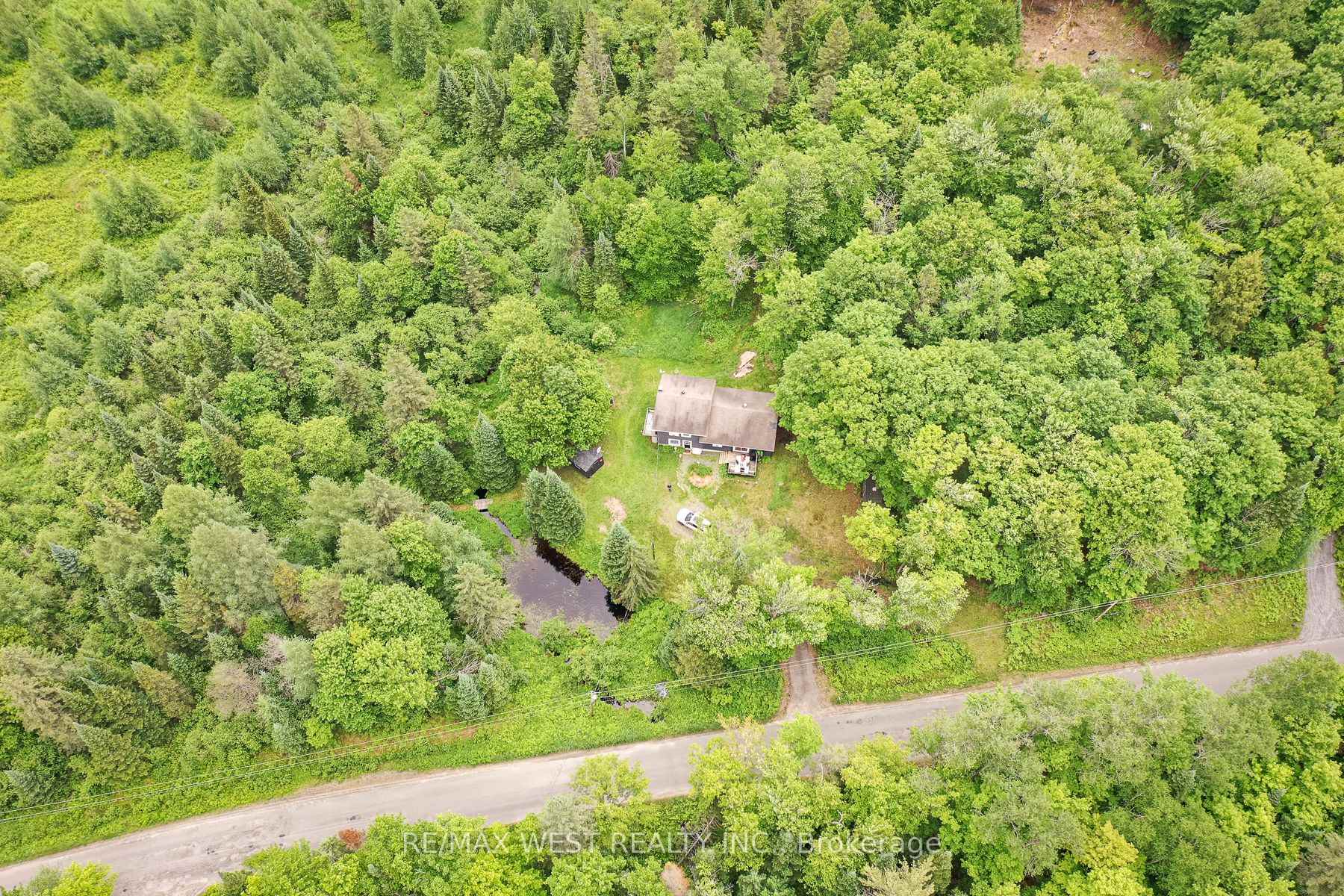 365 Clearwater Lake Road Huntsville Ontario Canada Sale residential   RE/MAX West Realty Inc., Brokerage *