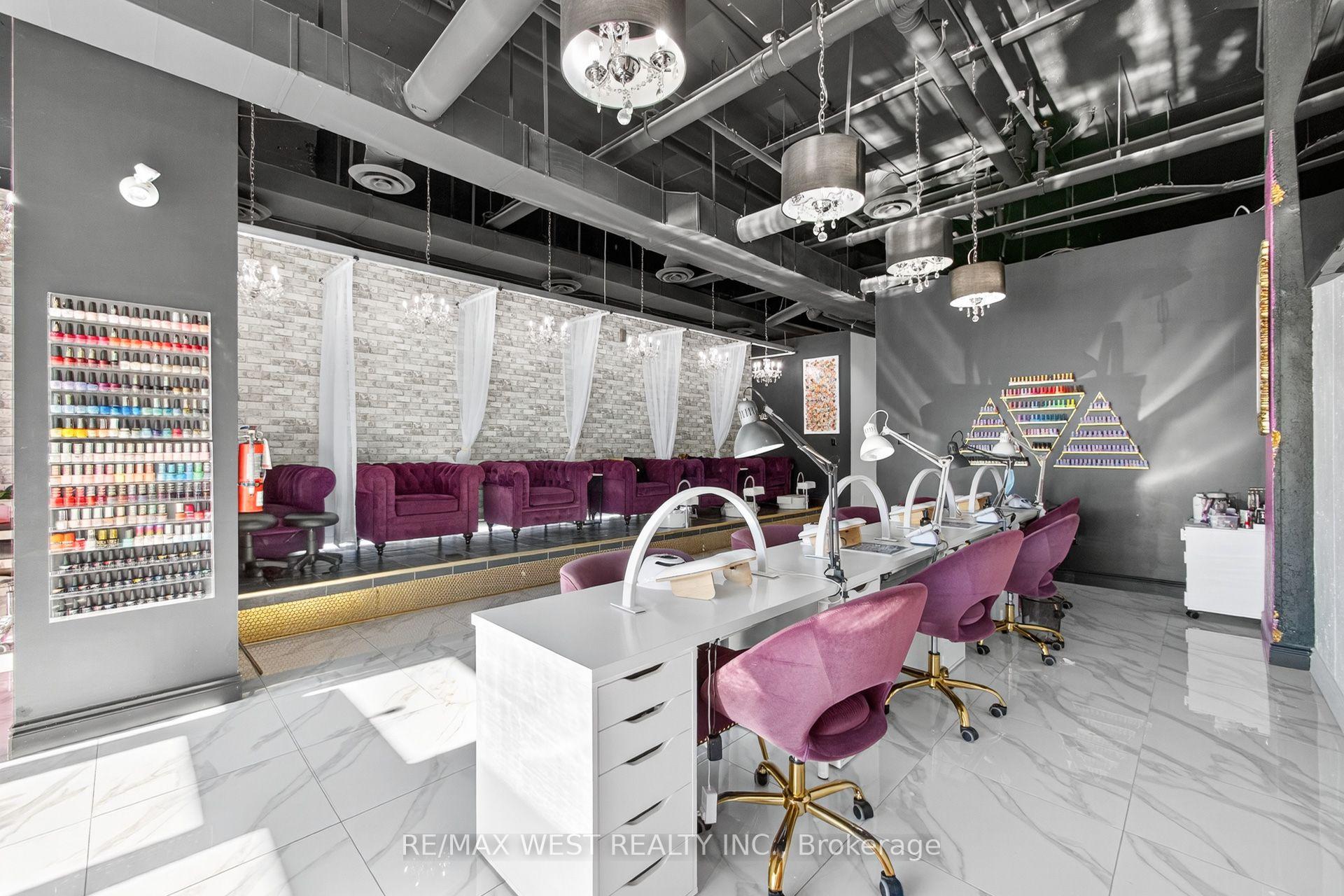 7 - 2396 Major Mackenzie Drive W Vaughan Ontario Canada Sale commercial   RE/MAX West Realty Inc., Brokerage *