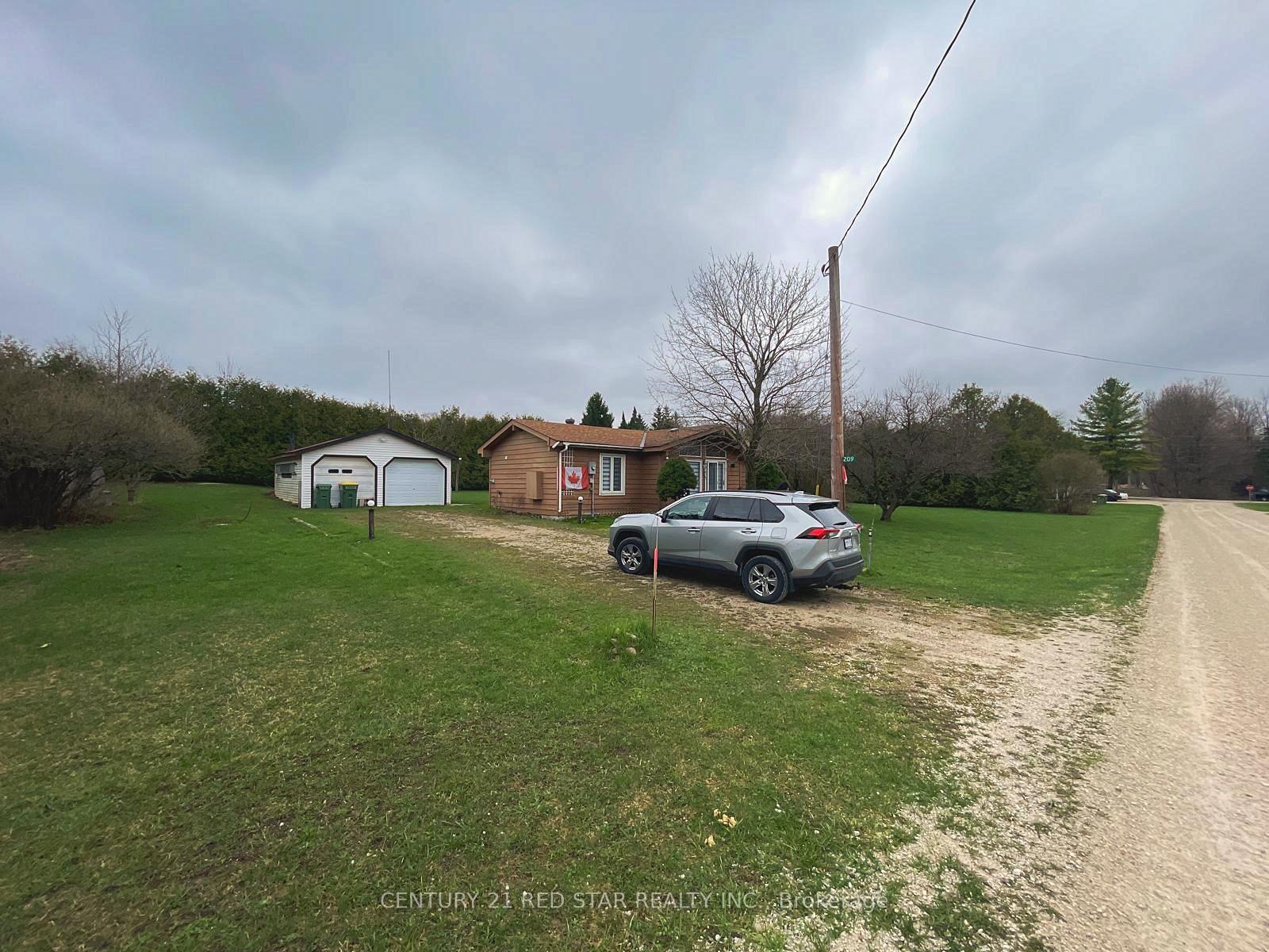 209 Evans Street Grey Highlands Ontario Canada Sale residential   CENTURY 21 RED STAR REALTY Inc. Brokerage*