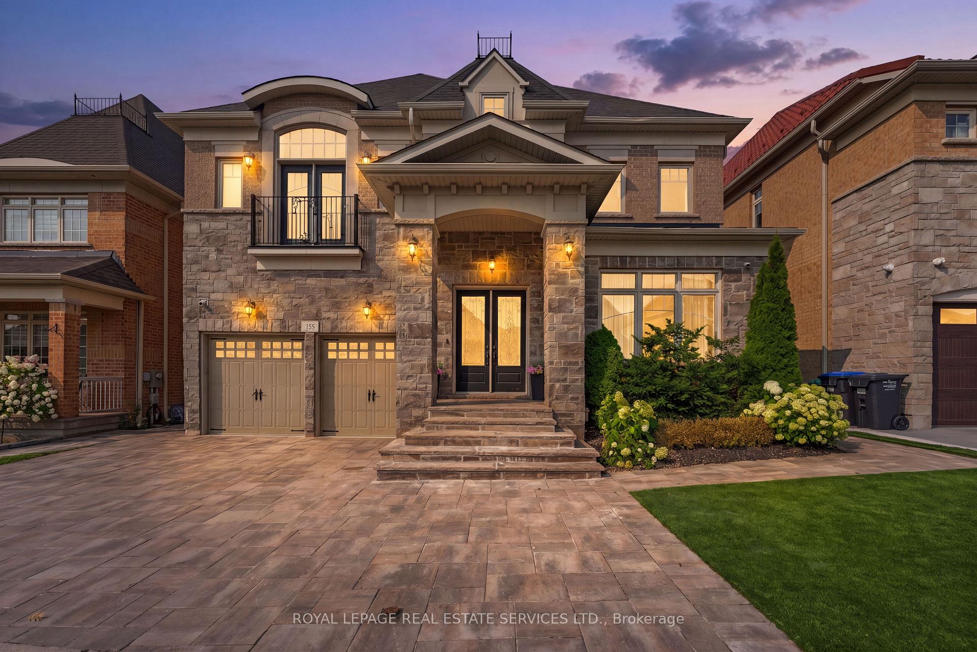 118 Coastline Drive Brampton Ontario Canada Sale residential JOJO  LEGASPI Royal LePage Real Estate Services Ltd., Brokerage *