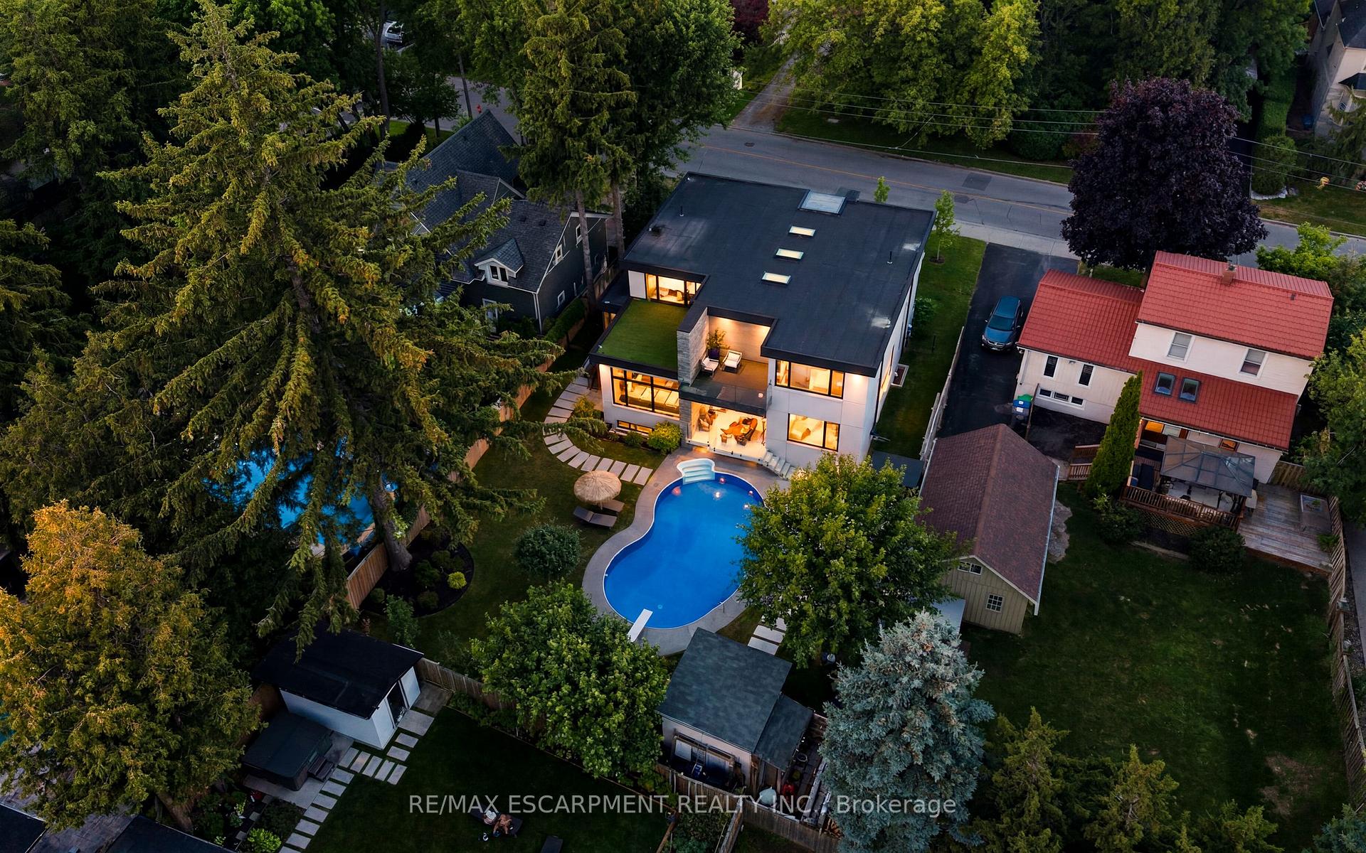 1617 Trotwood Avenue Mississauga Ontario Canada Sale residential Jeffrey Vella Royal LePage Realty Plus, Brokerage*