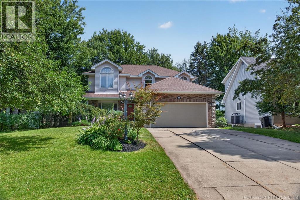 94 Sandalwood Drive Moncton New Brunswick Canada Sale residential Beth Locke RE/MAX AVANTE