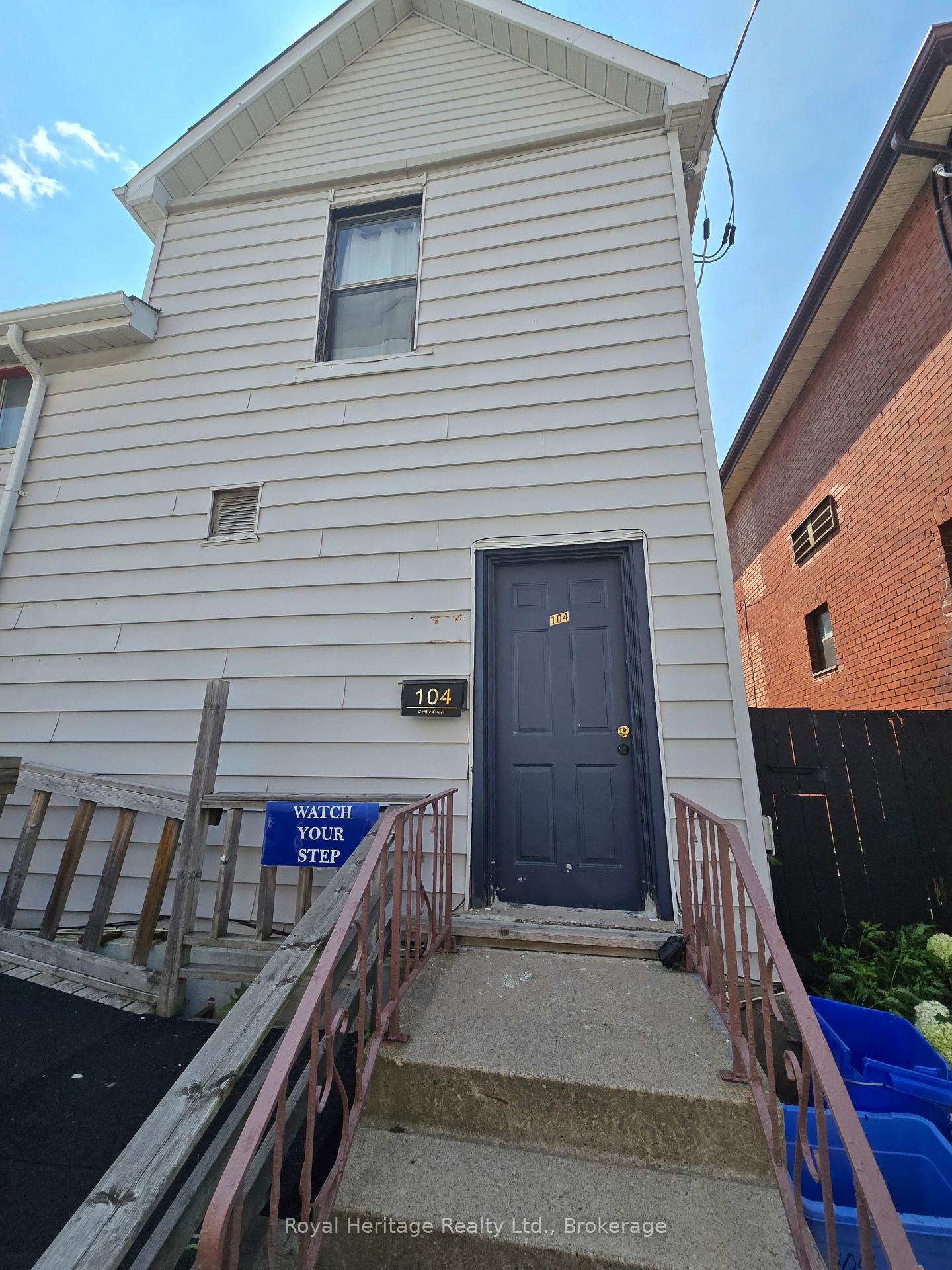 104 Centre Street N Oshawa Ontario Canada Rent residential Marie Tugwell Royal Heritage Realty Ltd., Brokerage*
