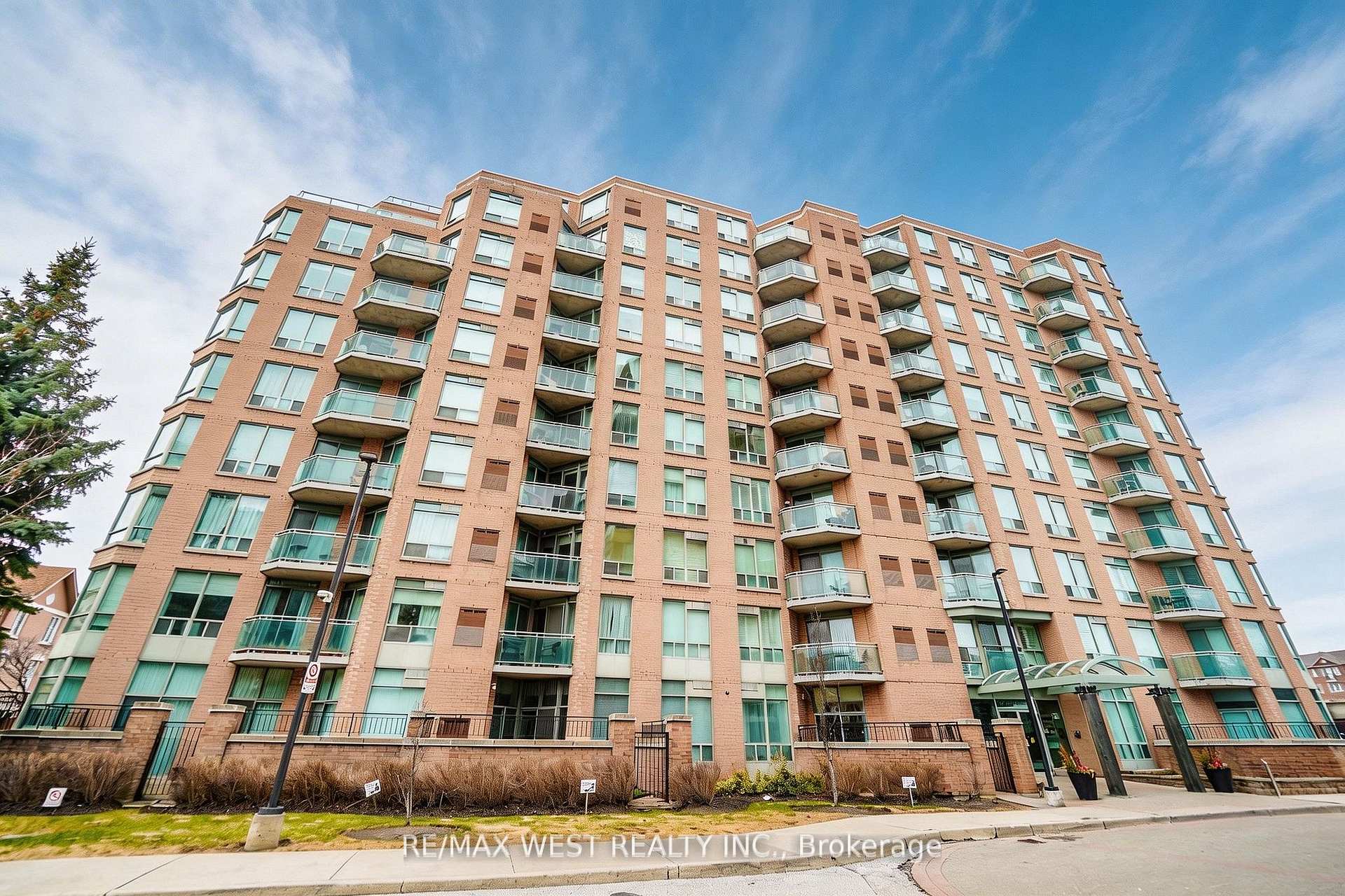 309 - 190 Manitoba Street Toronto Ontario Canada Sale residential May Goldberg CENTURY 21 FINE LIVING REALTY INC. Brokerage*