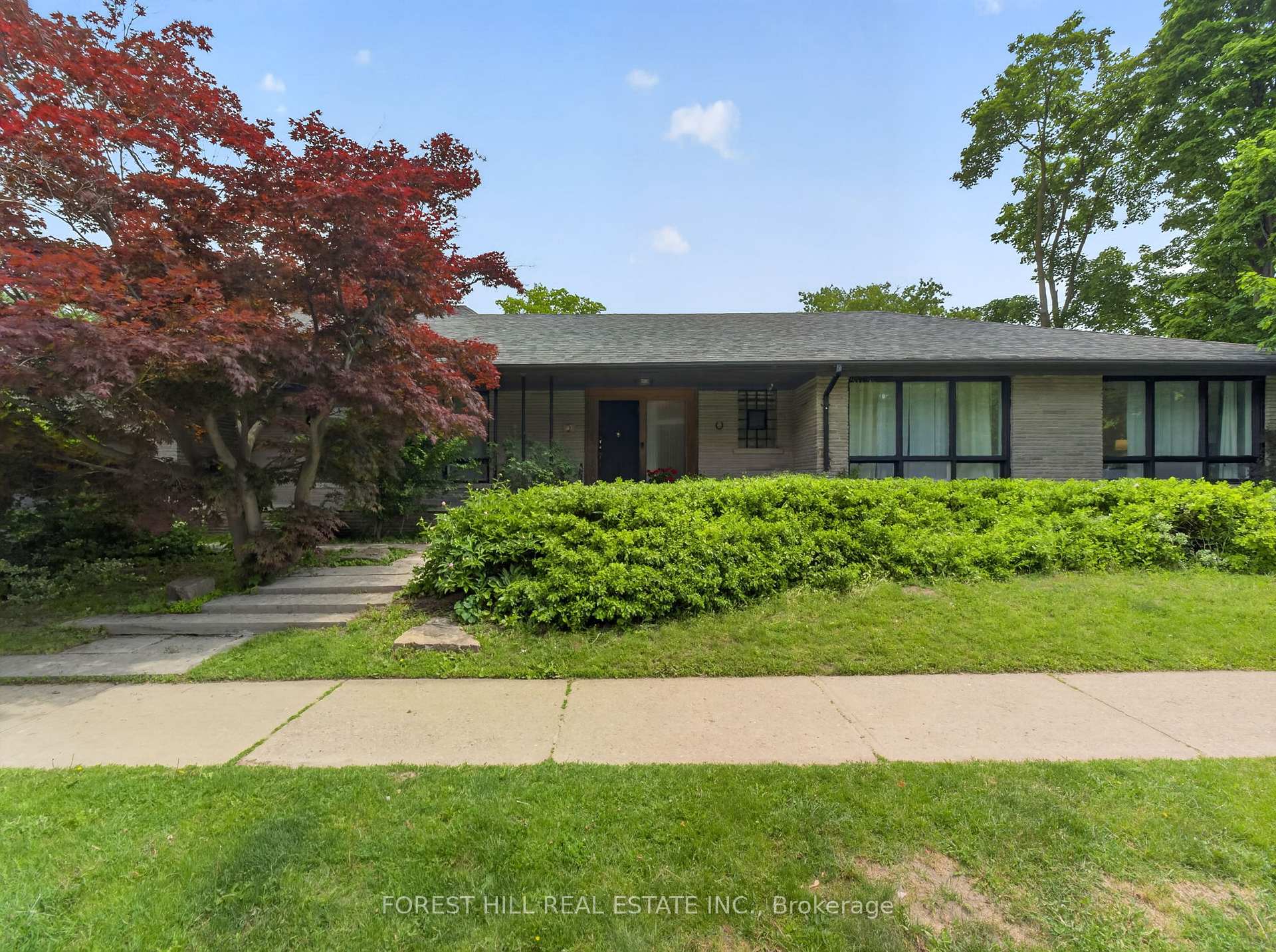3 Glen Rush Boulevard Toronto Ontario Canada Sale residential Pasha Farzaneh Forest Hill Real Estate Inc., Brokerage *