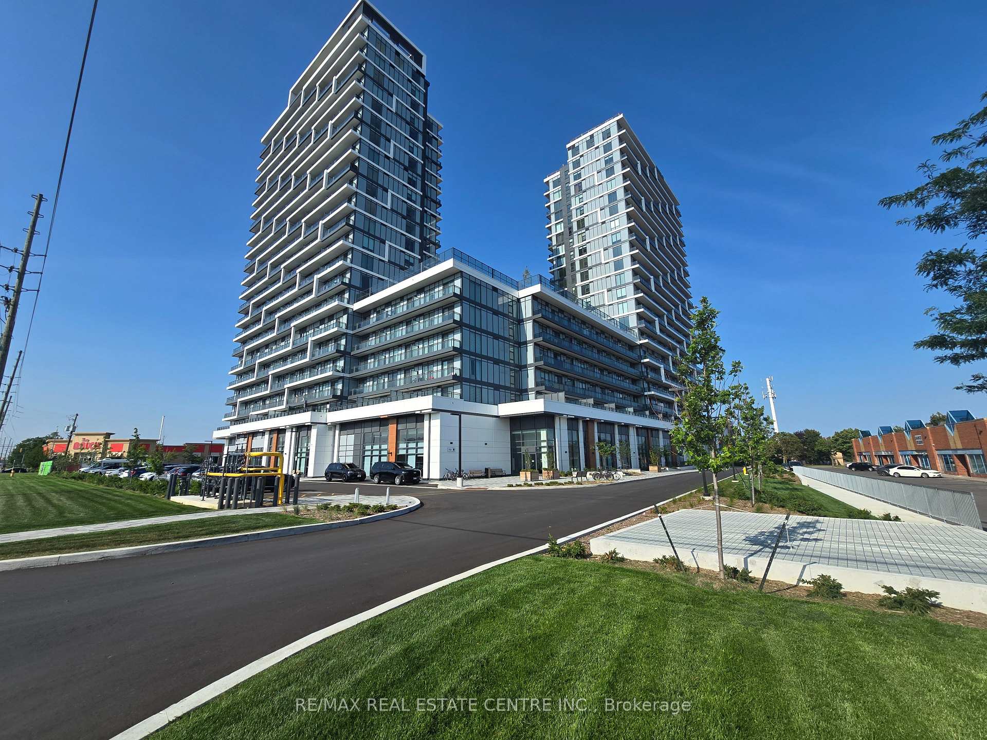 PH06 - 9751 Markham Road Markham Ontario Canada Rent residential Naveen Dua RE/MAX Real Estate Centre Inc., Brokerage *