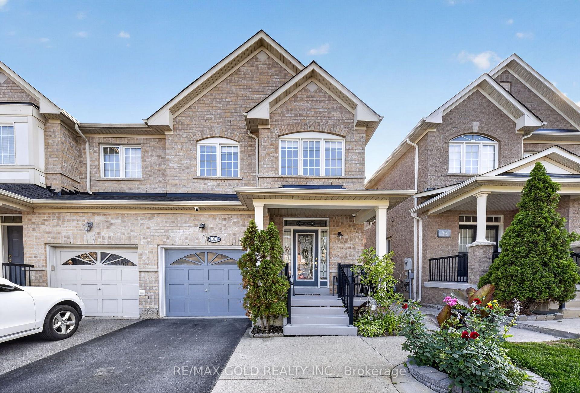104 Everingham Circle Brampton Ontario Canada Sale residential RUPINDER SARKARIA REMAX Gold Realty Inc., Brokerage*