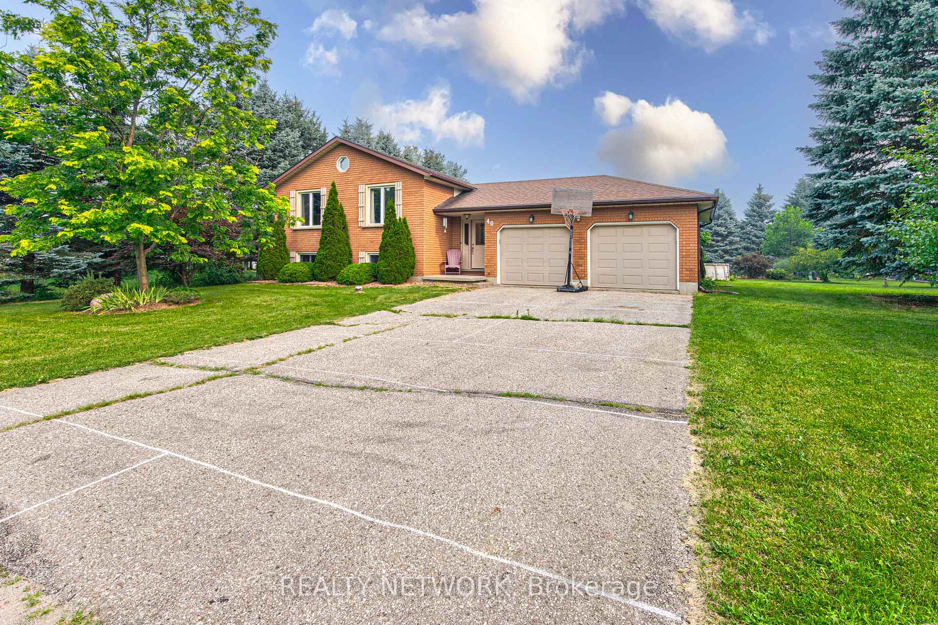 40 Peter Street Brant Ontario Canada Sale residential   Realty Network, Brokerage*