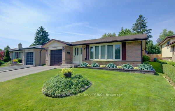 141 Hazelglen Drive Kitchener Ontario Canada Sale residential Whitney Wickens RE/MAX Twin City Realty Inc., Brokerage*