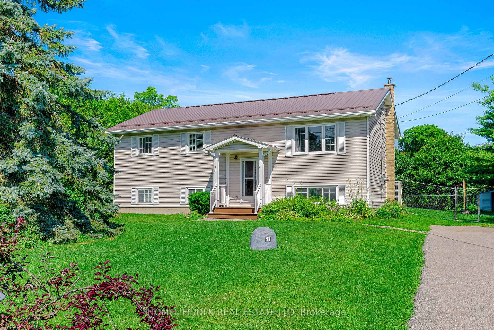 9 Peryl Road Front Of Yonge Ontario Canada Sale residential   HomeLife/DLK Real Estate Ltd., Brokerage*