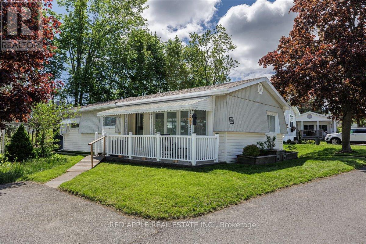 30 Flora Court Innisfil Ontario Canada Sale residential Jenn Phillips Red Apple Real Estate Inc., Brokerage*