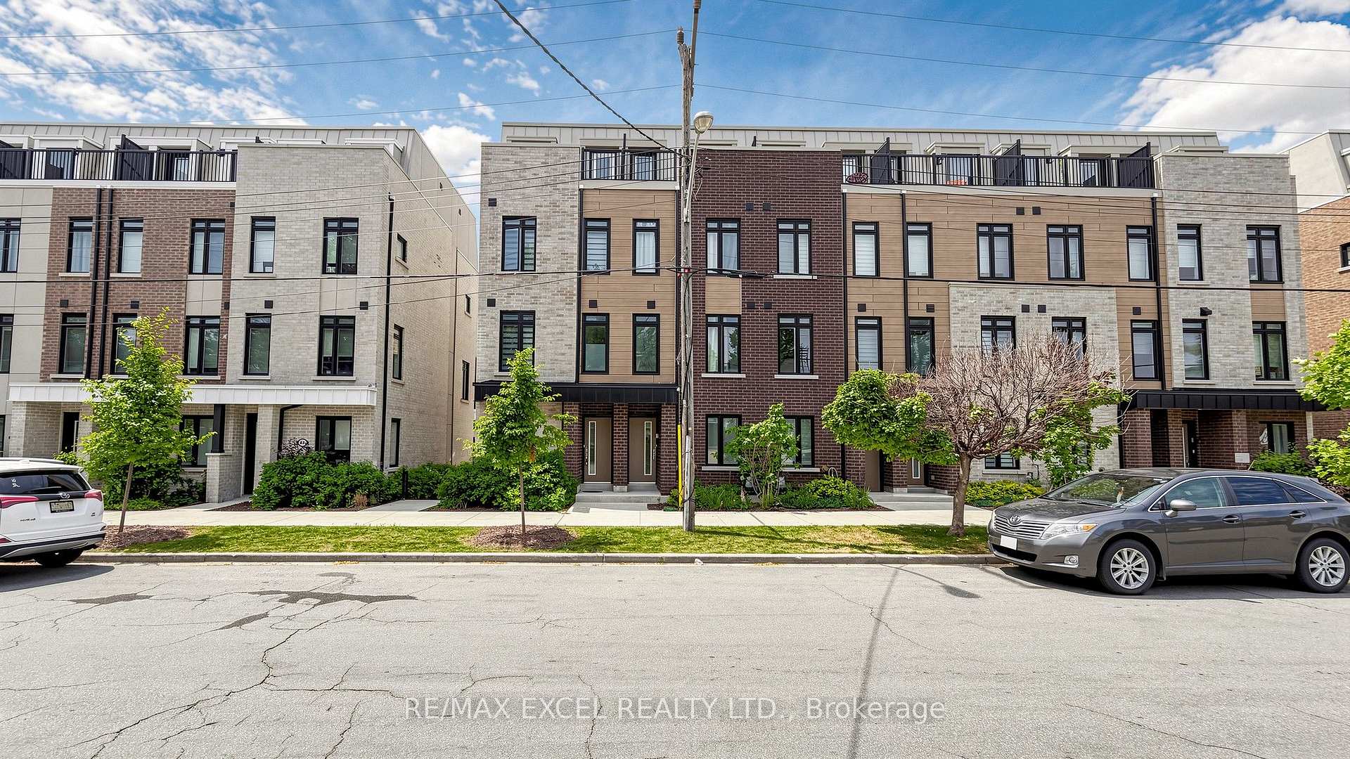 68A Tisdale Avenue Toronto Ontario Canada Sale residential Suri Mirfarsi RE/MAX Excel Realty Ltd., Brokerage*