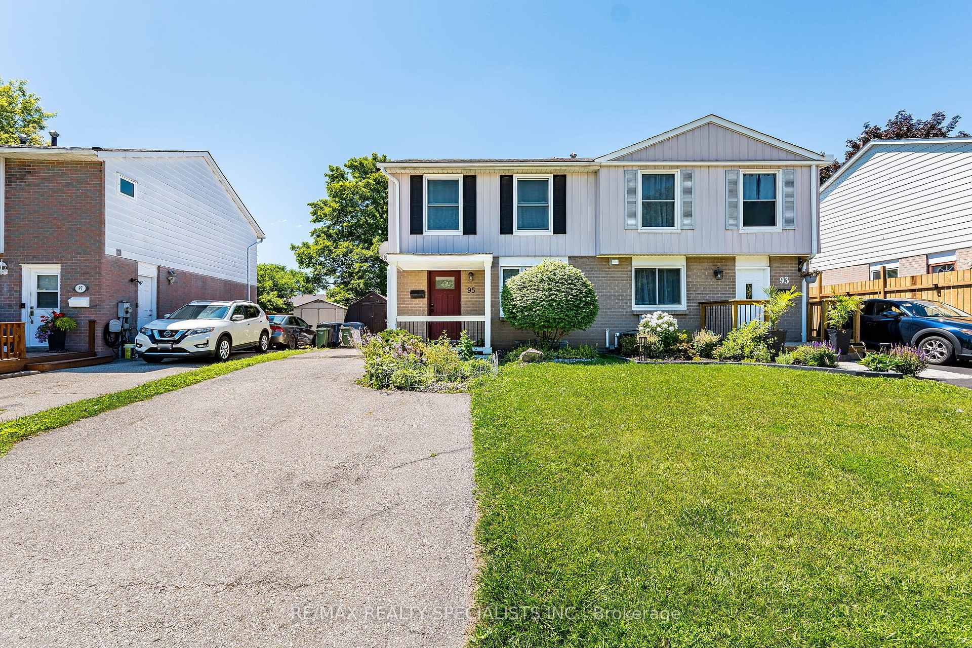 95 Hadati Road Guelph Ontario Canada Sale residential Themton Irani RE/MAX Realty Specialists Inc., Brokerage *