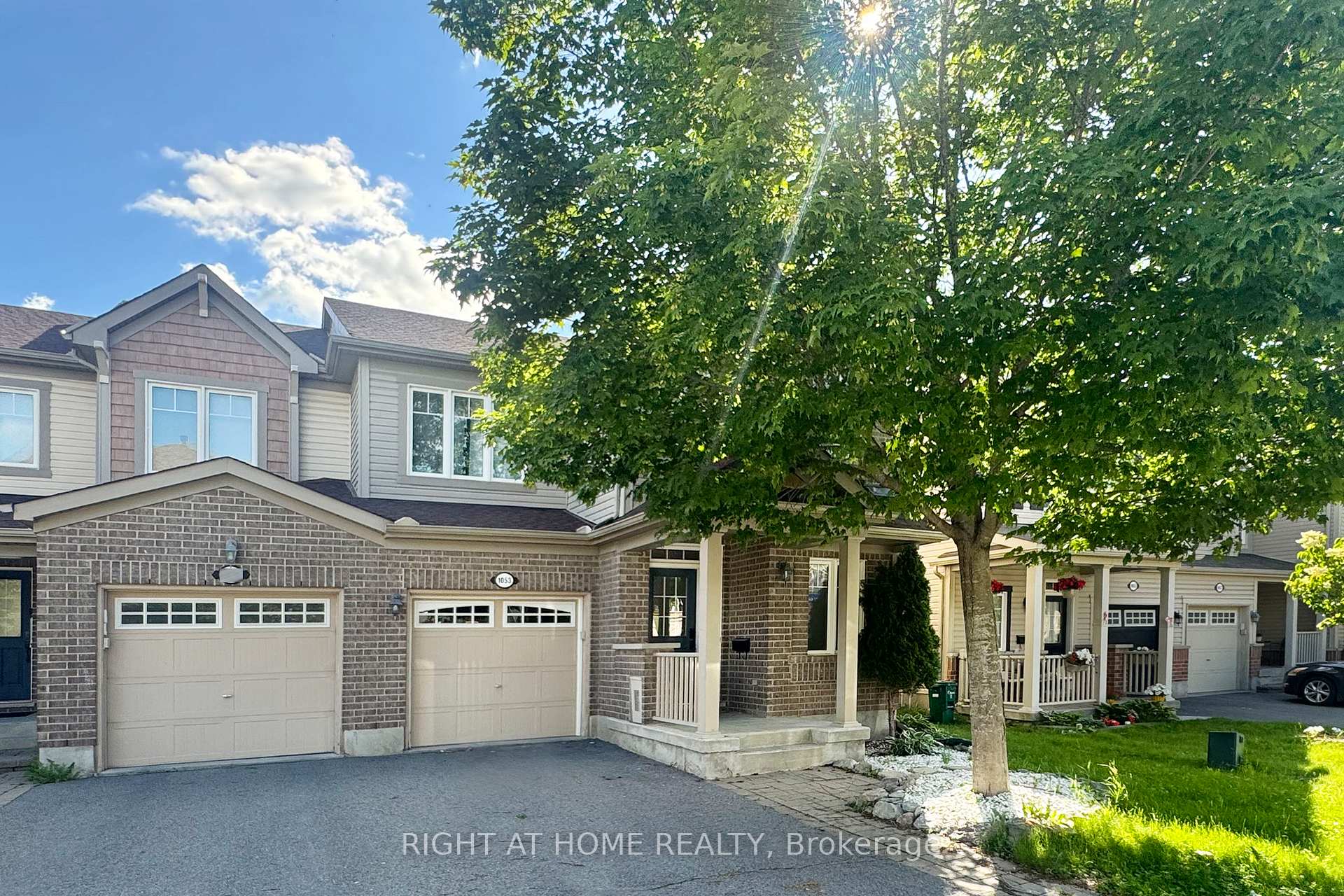 1053 PAMPERO Crescent Ottawa Ontario Canada Sale residential Hesam Azimi Right at Home Realty, Brokerage*