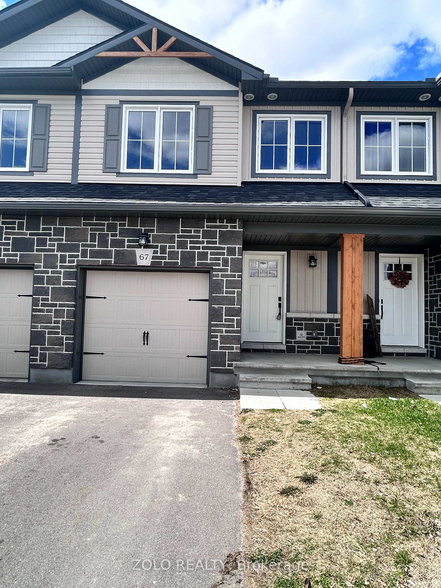 67 Whitcomb Crescent Smiths Falls Ontario Canada Sale residential Saida Morovati Zolo Realty, Brokerage *