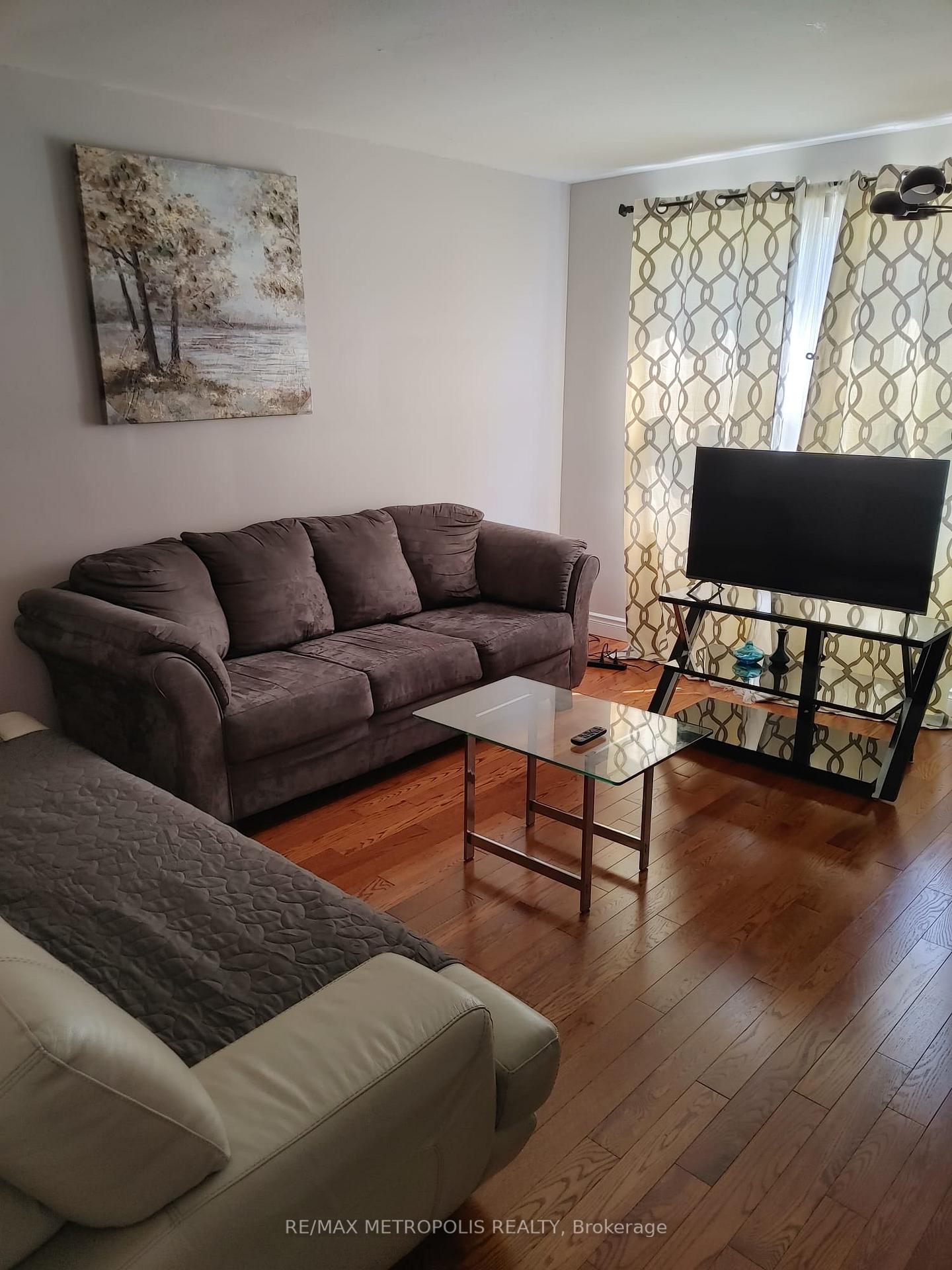 1098 Cedar Street Oshawa Ontario Canada Rent residential   RE/MAX Metropolis Realty Brokerage*