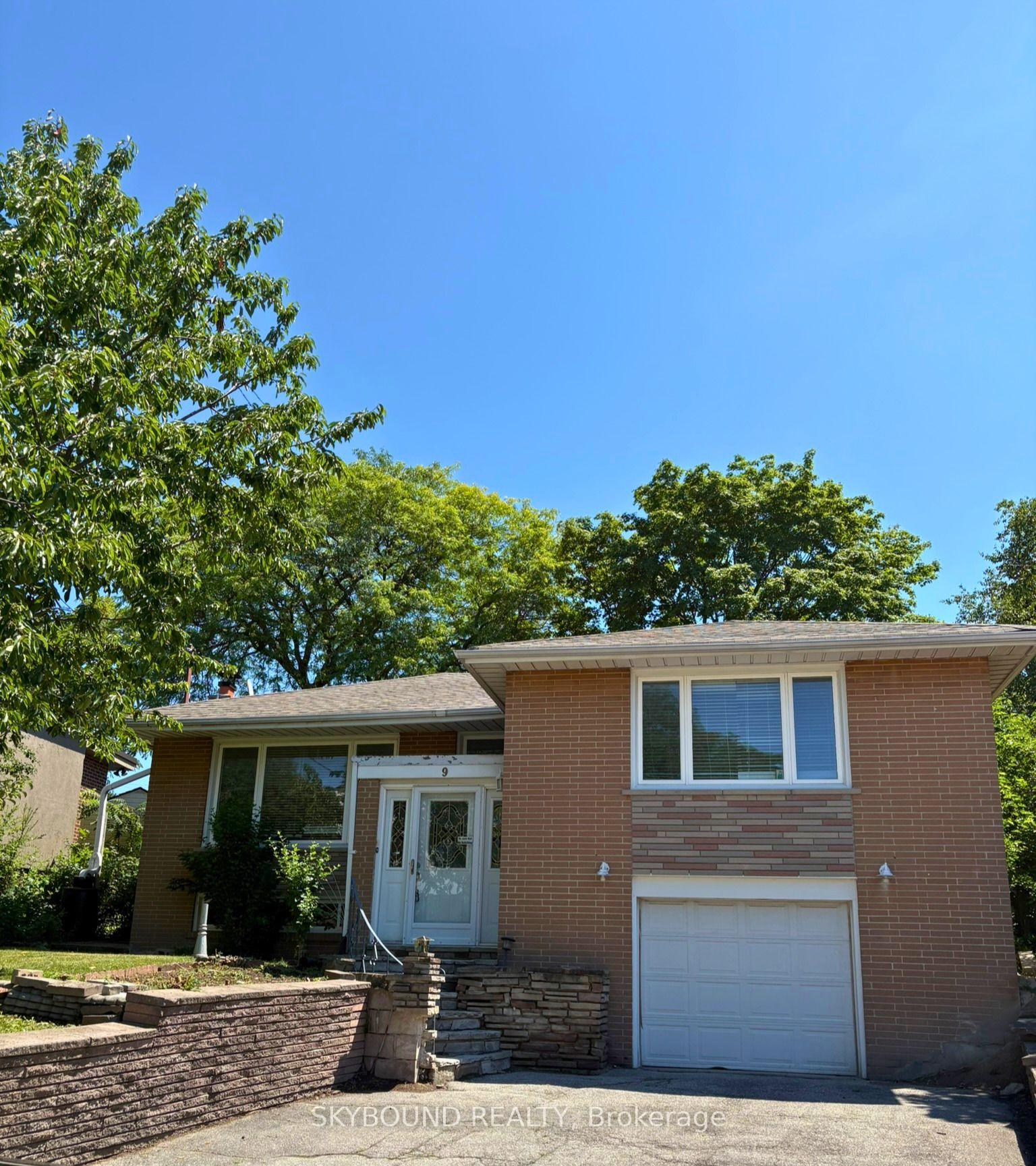 9 Caronport Crescent Toronto Ontario Canada Sale residential BRIAN THOMSON Skybound Realty, Brokerage 