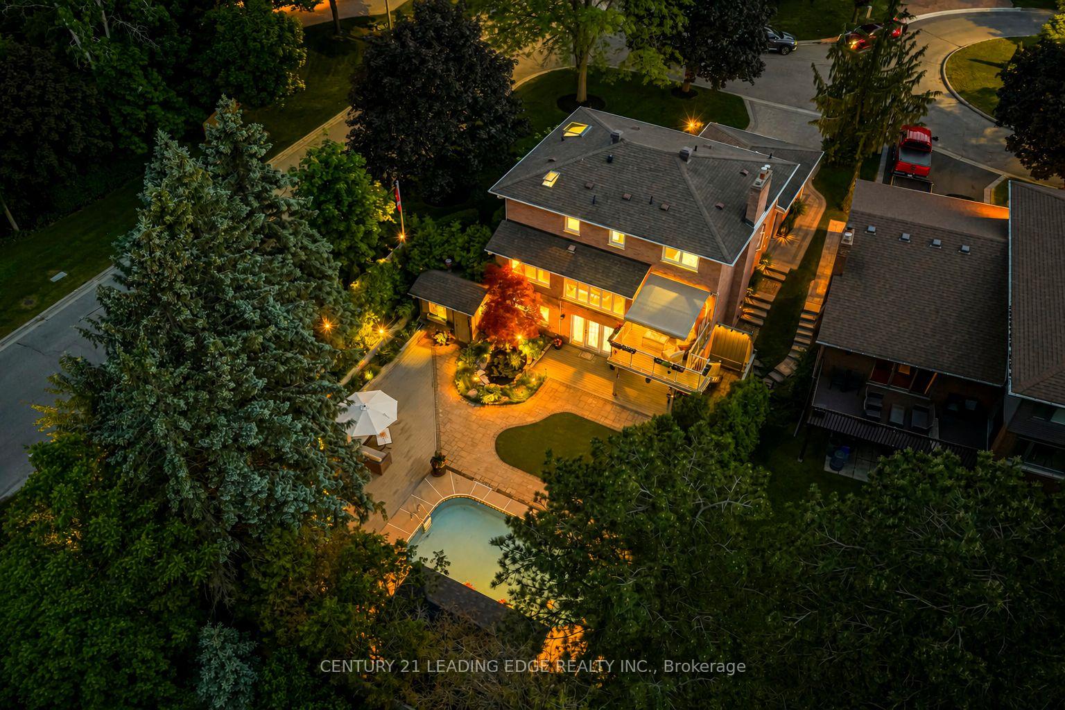 1051 Chelsea Court Oshawa Ontario Canada Sale residential ALEX MACALE Century21 Leading Edge Realty Inc., Brokerage