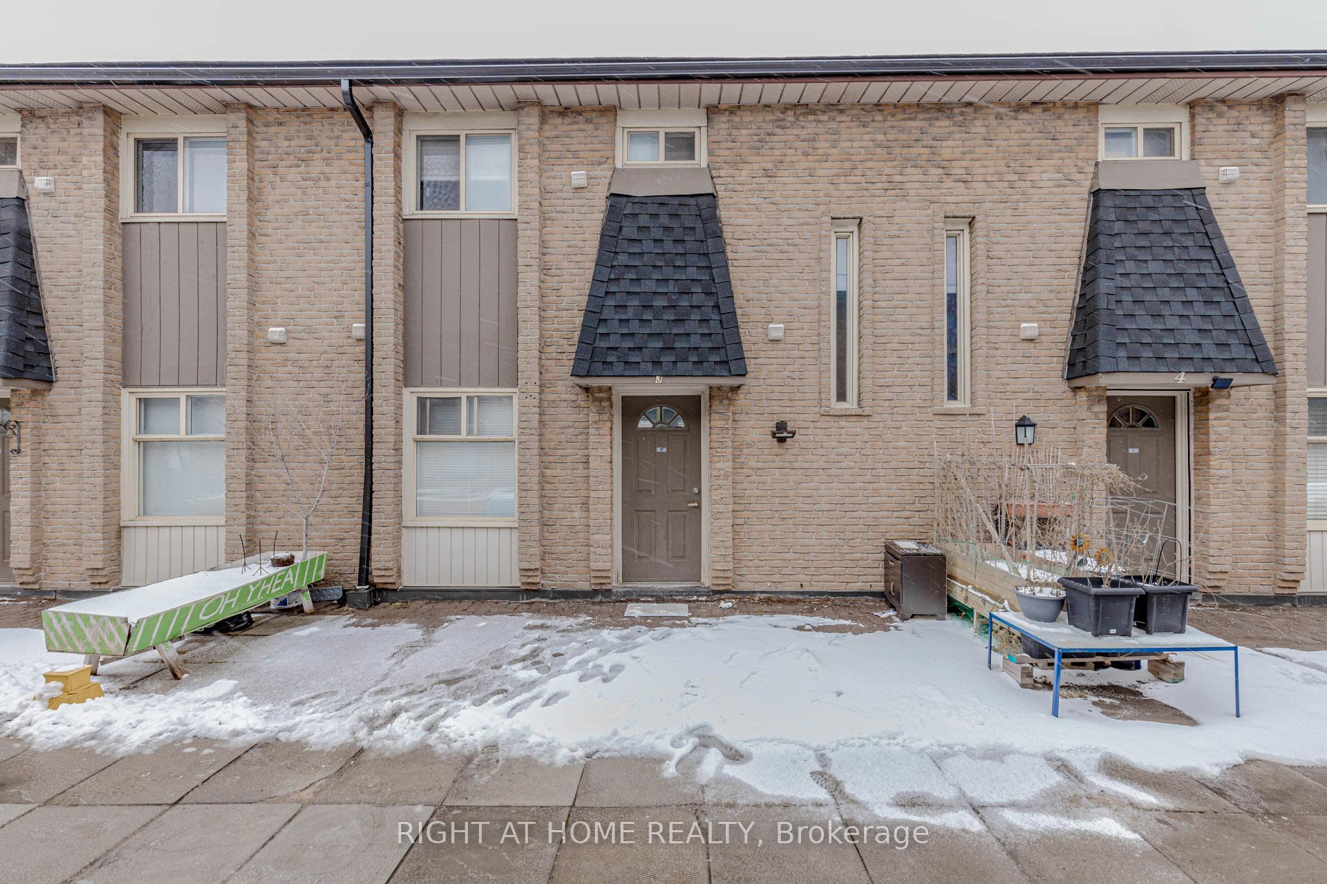 3 - 40 Rexdale Boulevard Toronto Ontario Canada Sale residential Gamini Bandara Right at Home Realty, Brokerage*