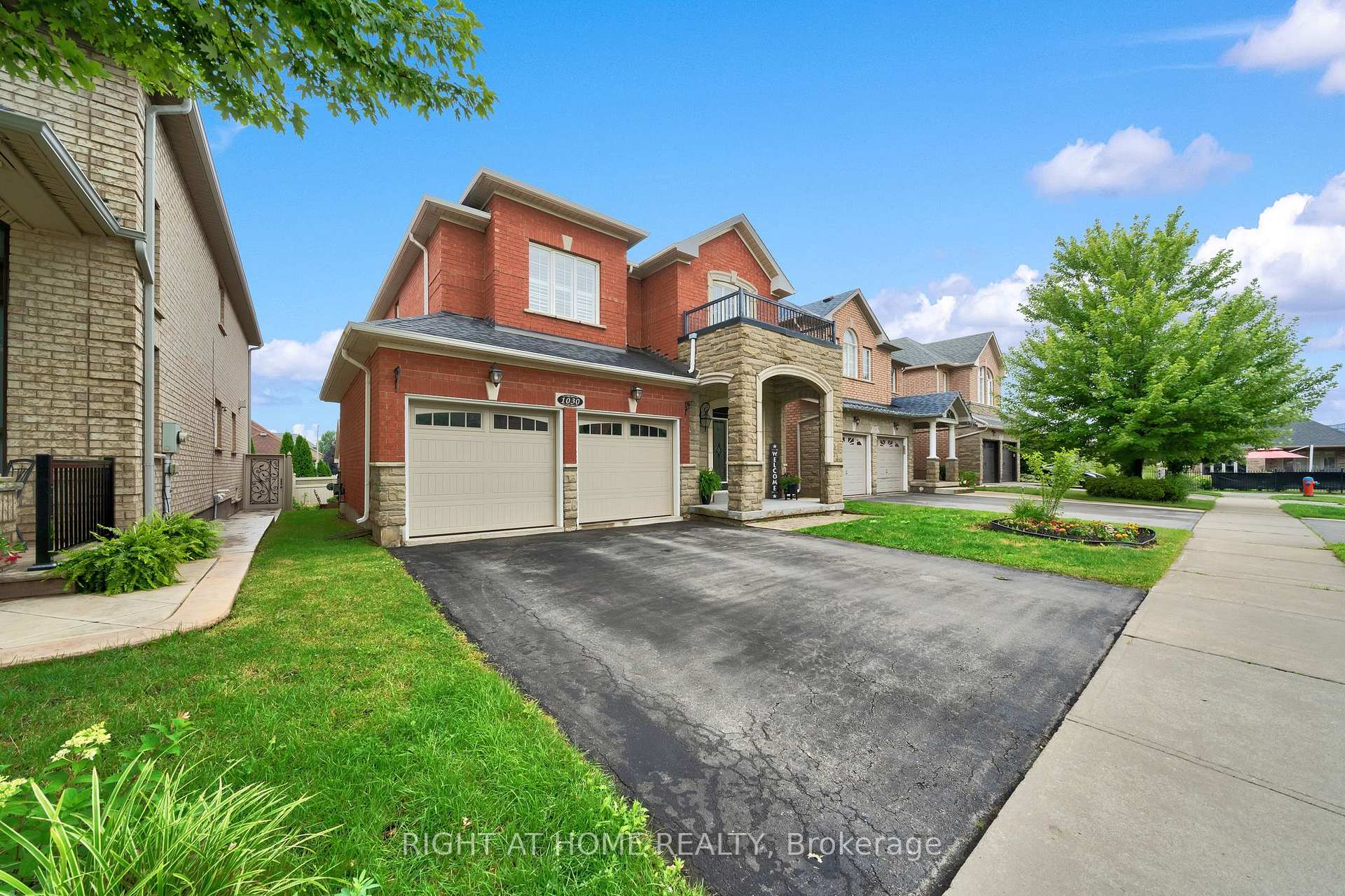 1030 LONSDALE Lane Oakville Ontario Canada Rented residential Imtiaz Kiani Right at Home Realty, Brokerage*