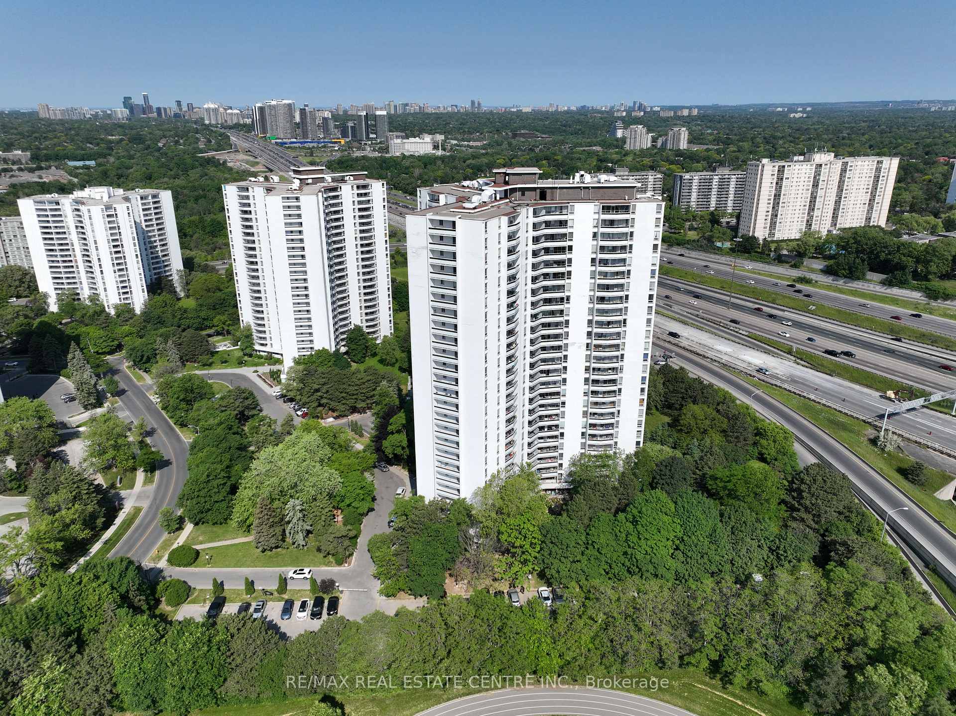 903 - 100 Graydon Hall Drive Toronto Ontario Canada Rent residential SAMEH BASTAWROSE RE/MAX REAL ESTATE CENTRE INC., BROKERAGE 