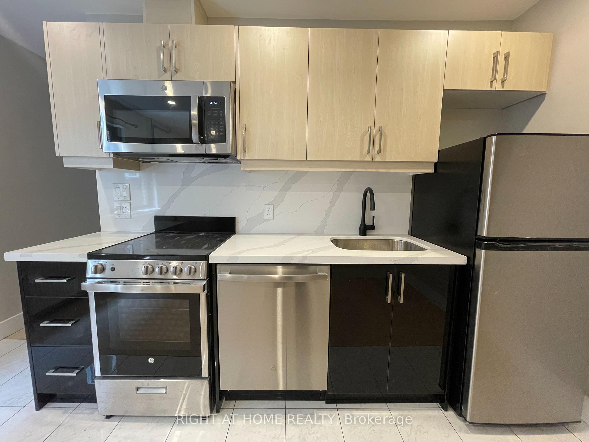 1 - 416 Christie Street Toronto Ontario Canada Rented residential Imtiaz Kiani Right at Home Realty, Brokerage*