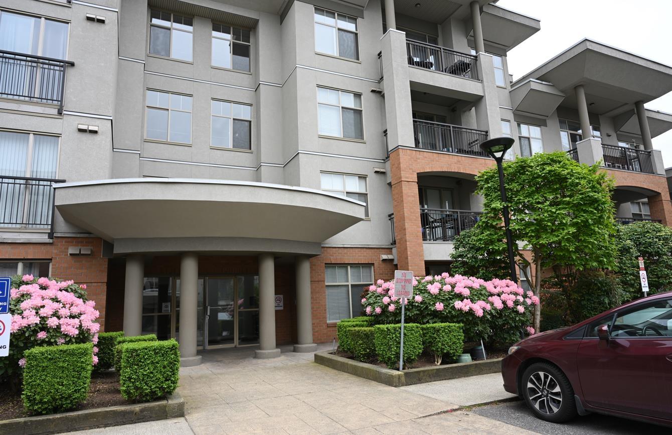 202 33545 RAINBOW AVENUE Abbotsford British Columbia Canada Sale residential Peter Skrzyniarz HOMELIFE ADVANTAGE REALTY LTD,