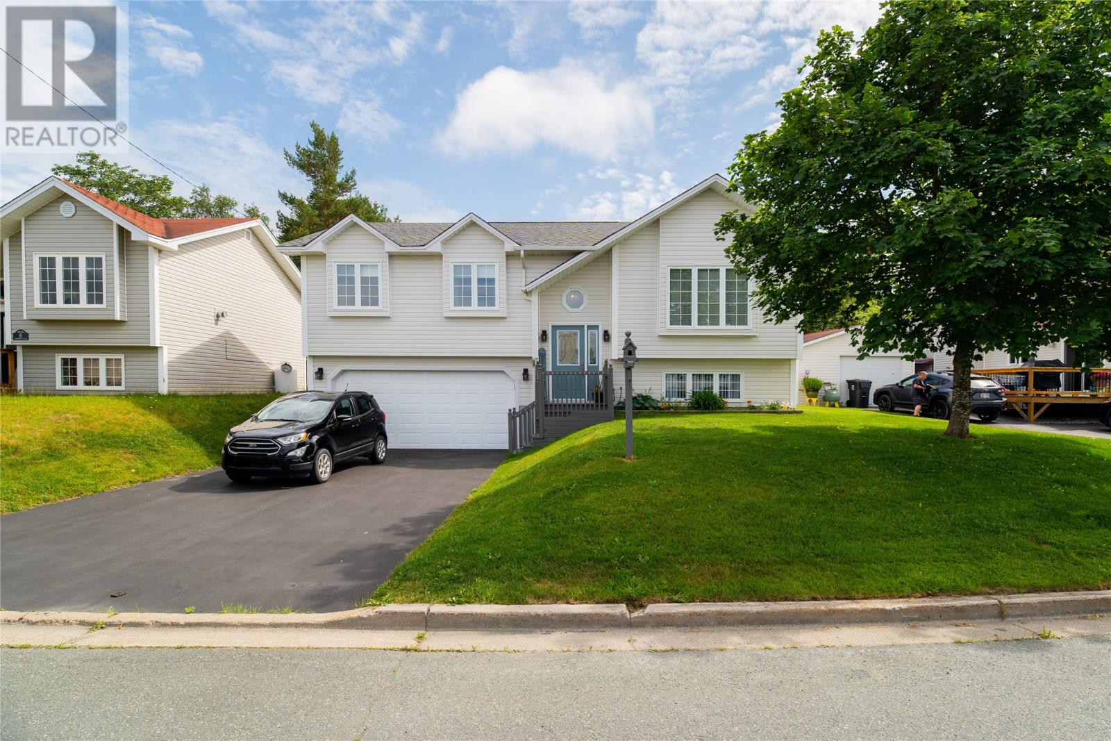 4 Hibernia Place Conception Bay South Newfoundland And Labrador Canada Sale residential   BlueKey Realty Inc.