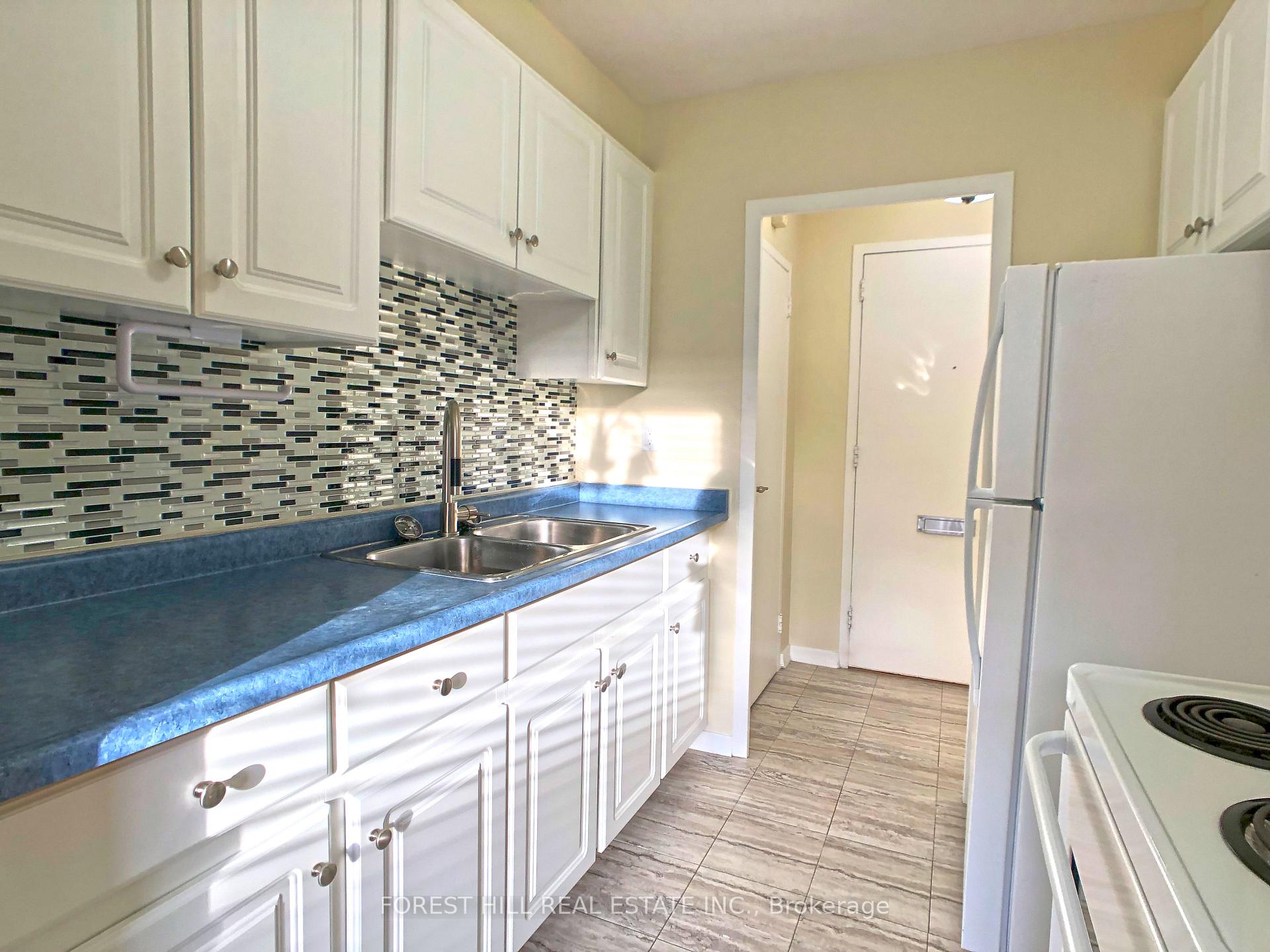 502 - 335 Lonsdale Road Toronto Ontario Canada Rent residential Pasha Farzaneh Forest Hill Real Estate Inc., Brokerage *