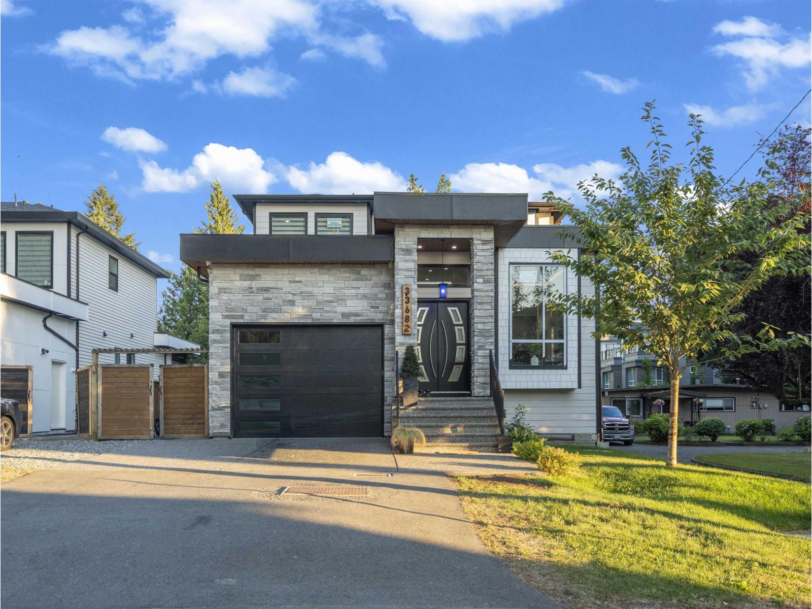 33682 BUSBY ROAD Abbotsford British Columbia Canada Sale residential Peter Skrzyniarz HOMELIFE ADVANTAGE REALTY LTD,