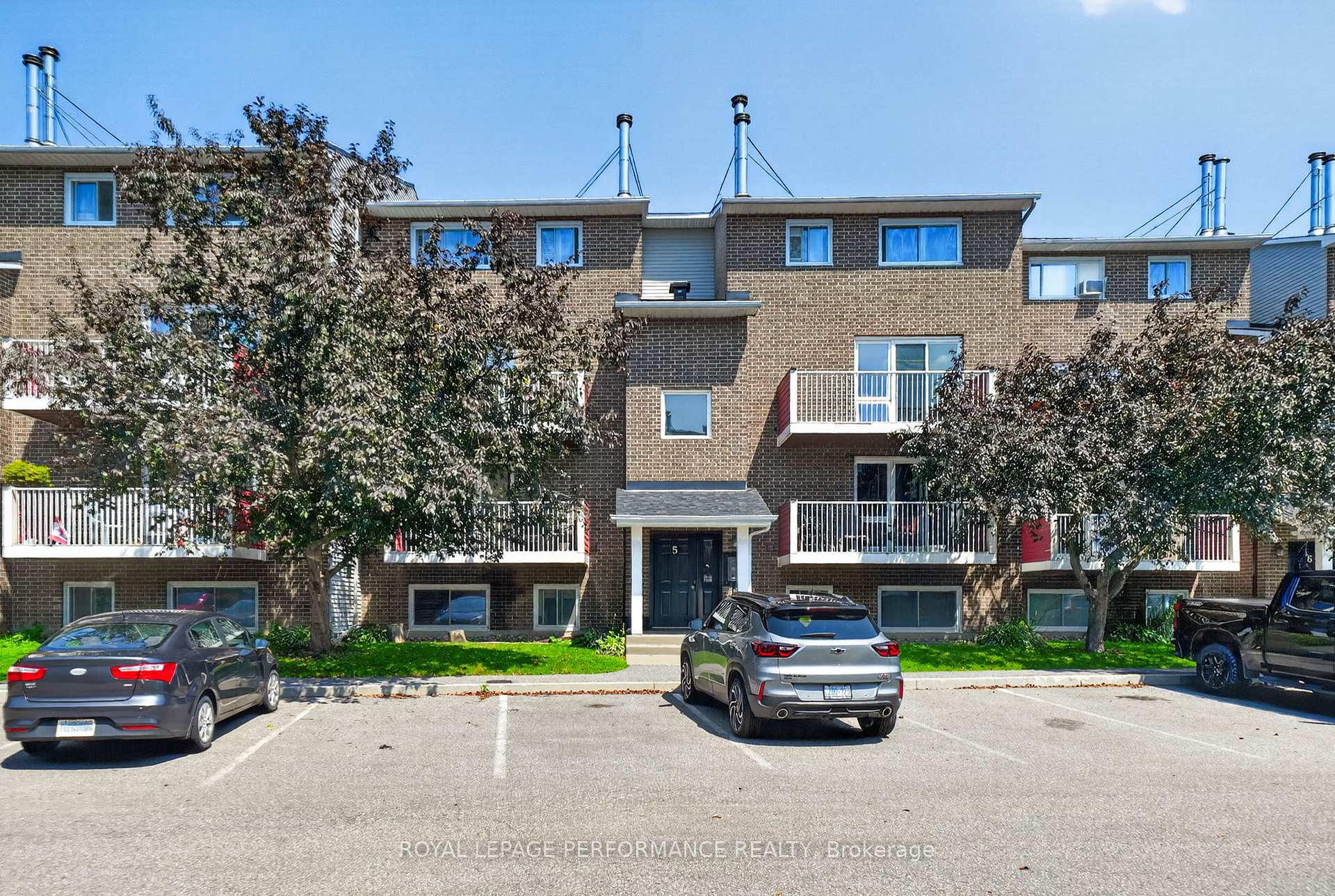 502 - 1589 St Bernard Street Ottawa Ontario Canada Sale residential Spinder Hundal Right at Home Realty, Brokerage*