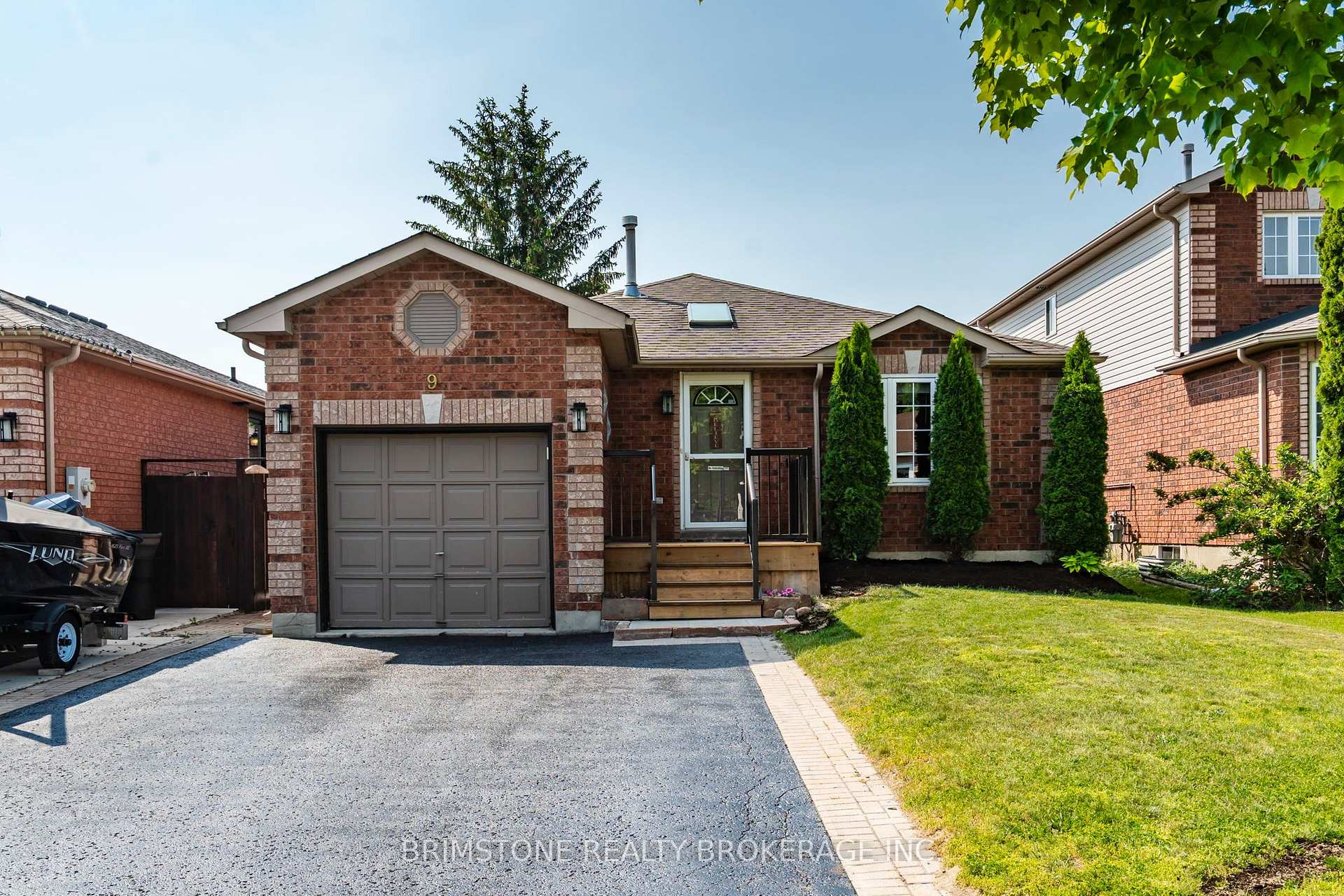 9 Holly Meadow Road Barrie Ontario Canada Sale residential Mei Jin 金玫 Sutton Group Incentive Realty Inc.,Brokerage*