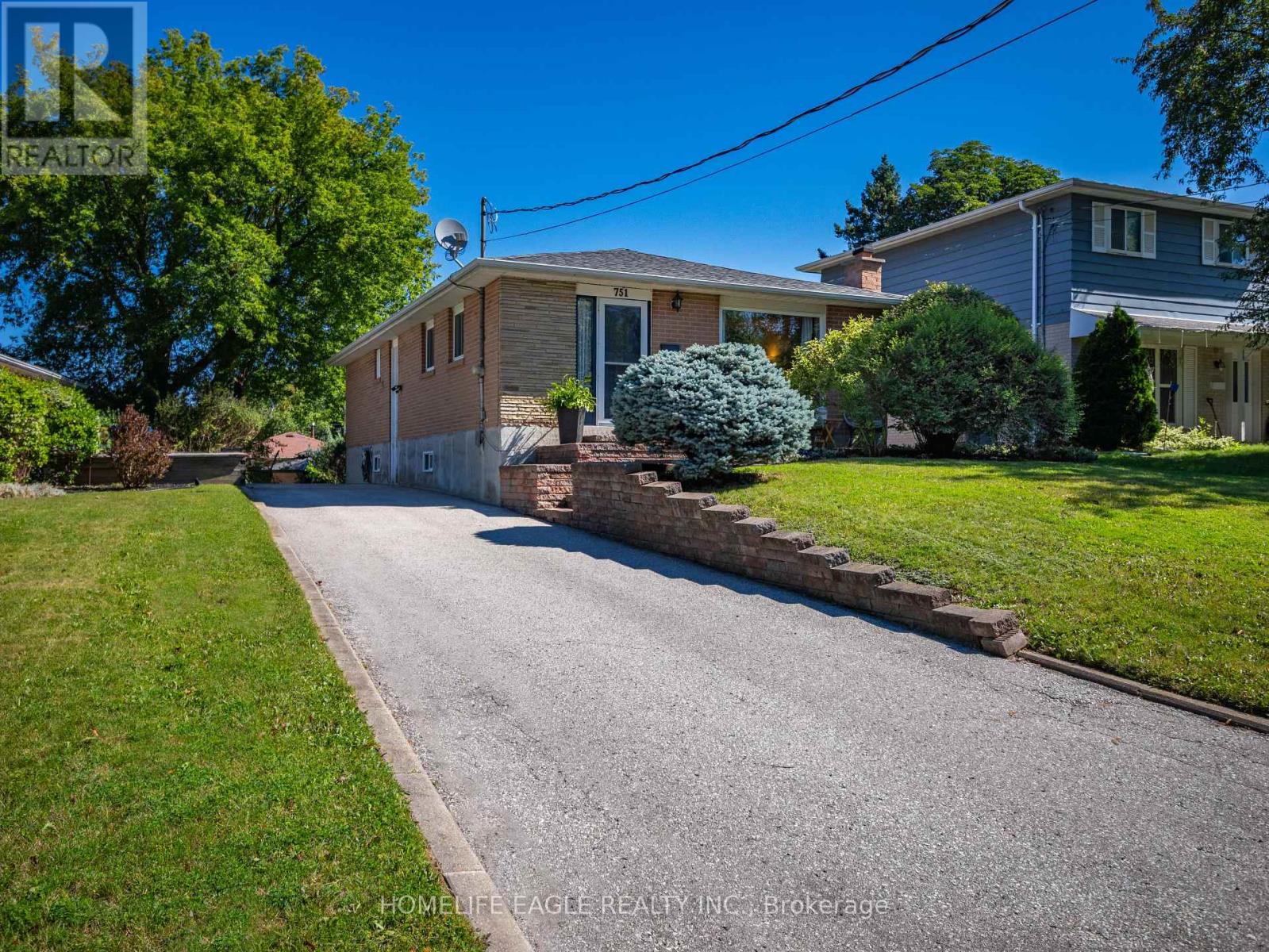751 Greenfield Crescent Newmarket Ontario Canada Sale residential   HomeLife Eagle Realty Inc, Brokerage *